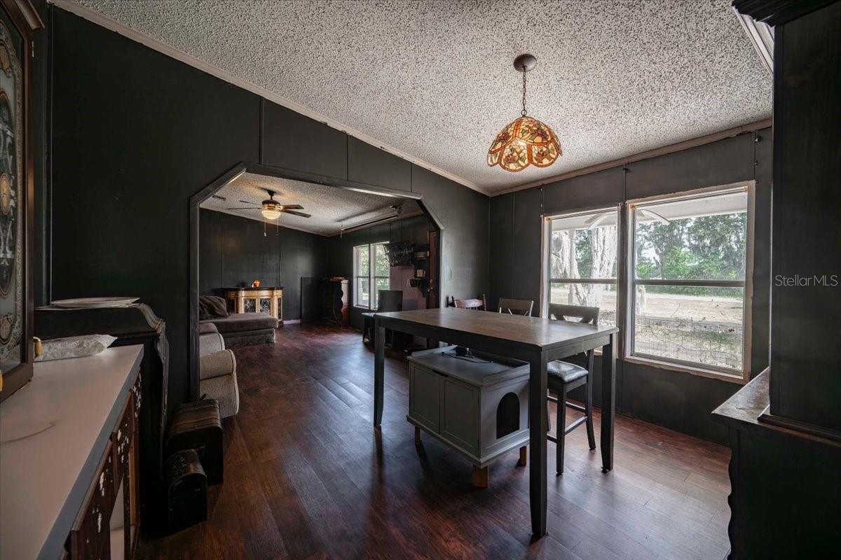 BANANA FARM ACRES - Residential