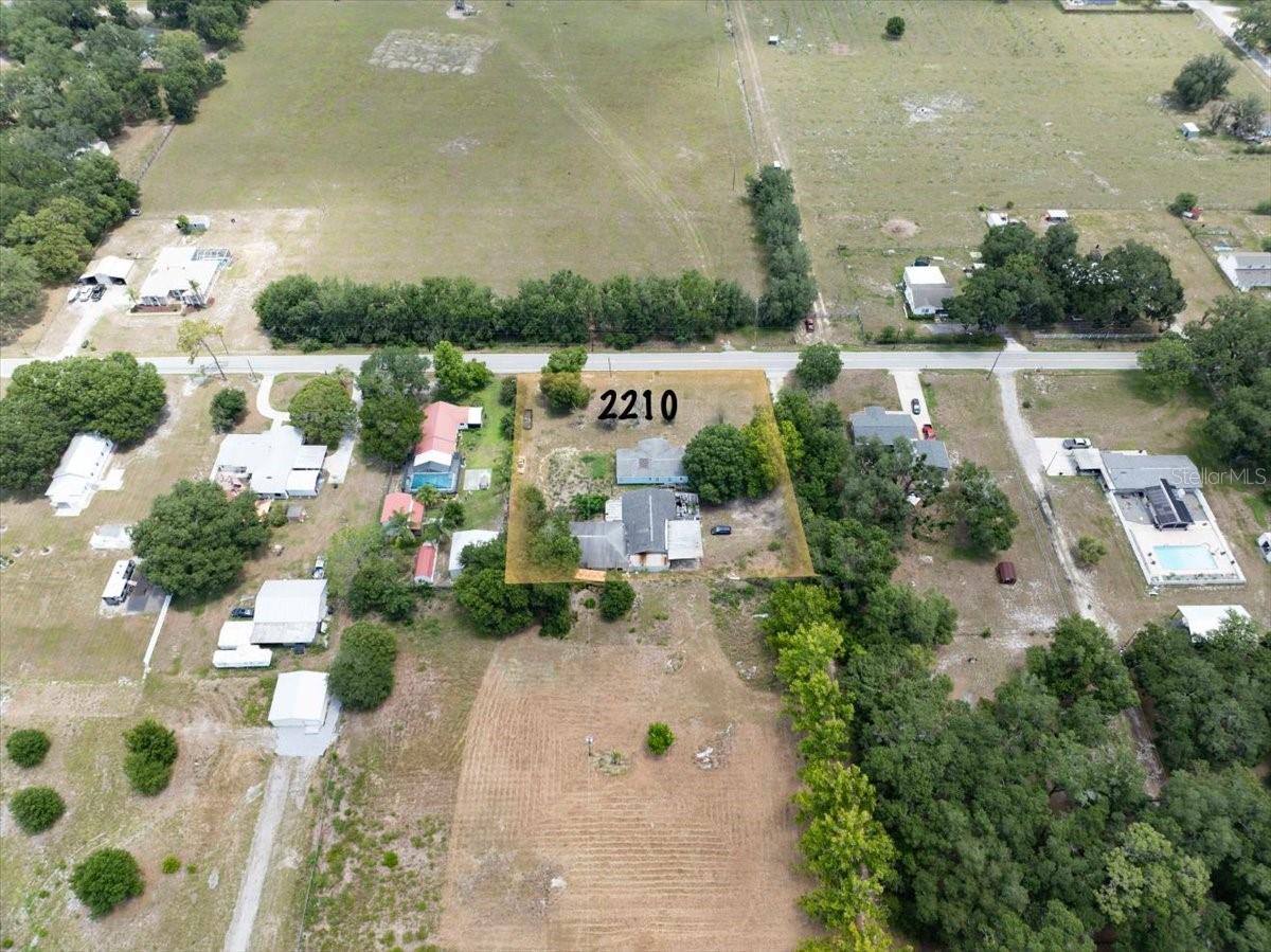 BANANA FARM ACRES - Residential