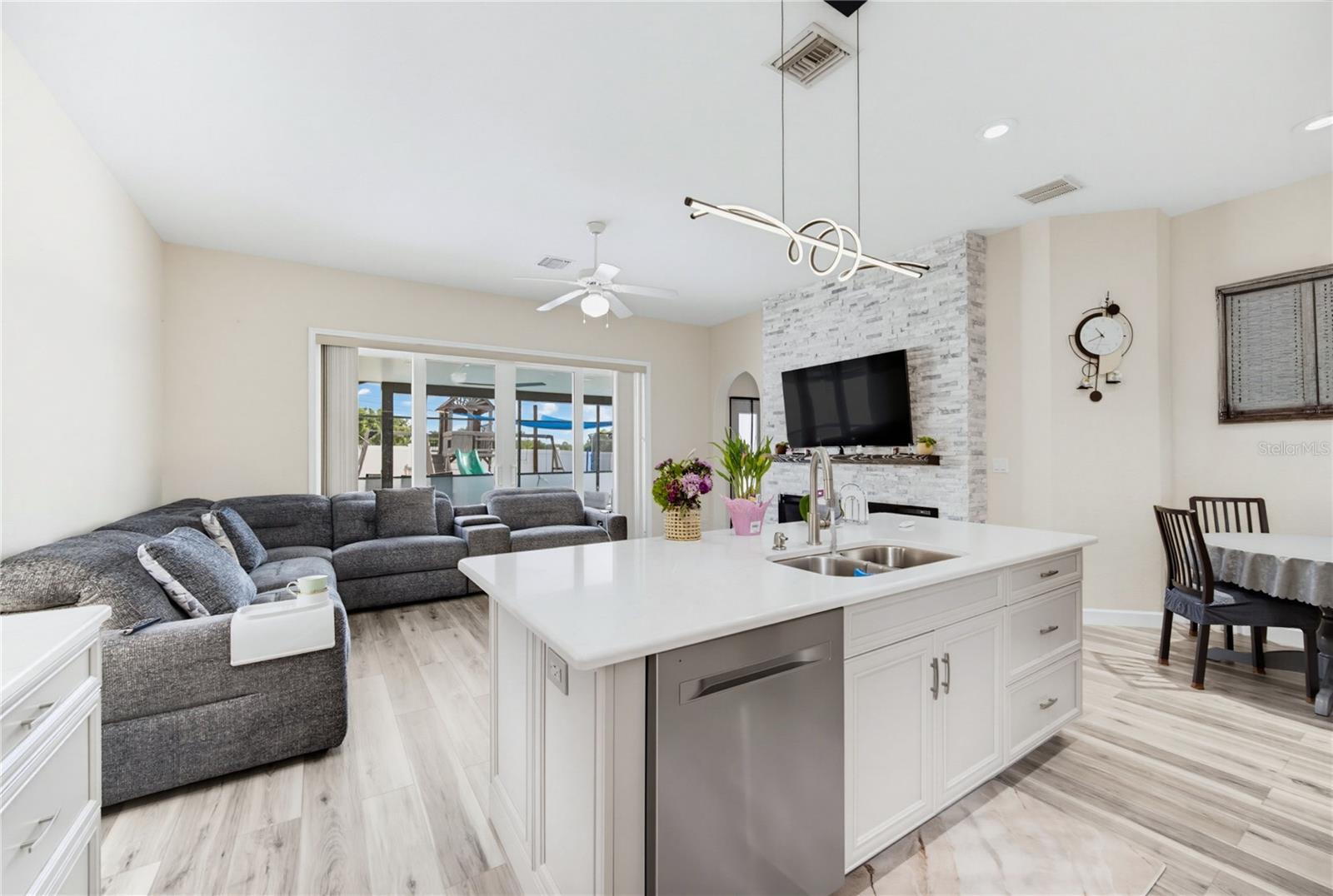 VIZCAY - Residential Lease