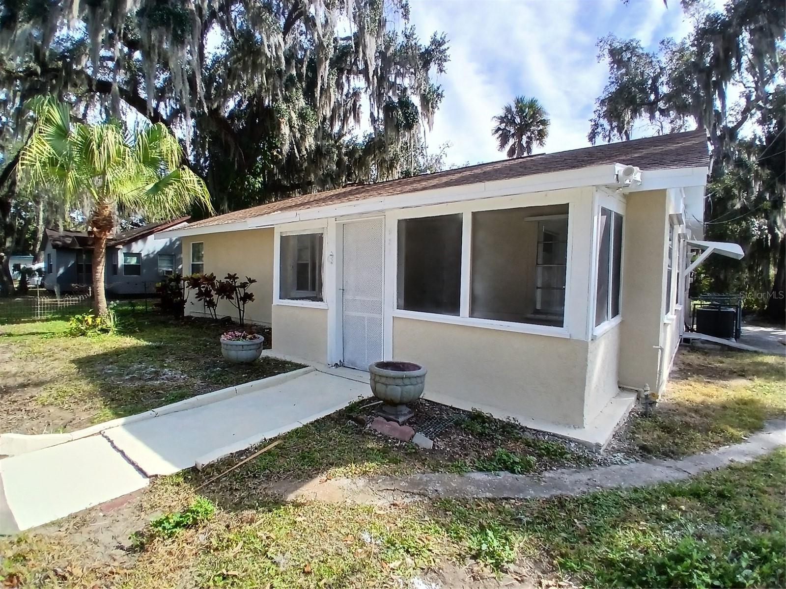 SUNNYLAND PARK - Residential