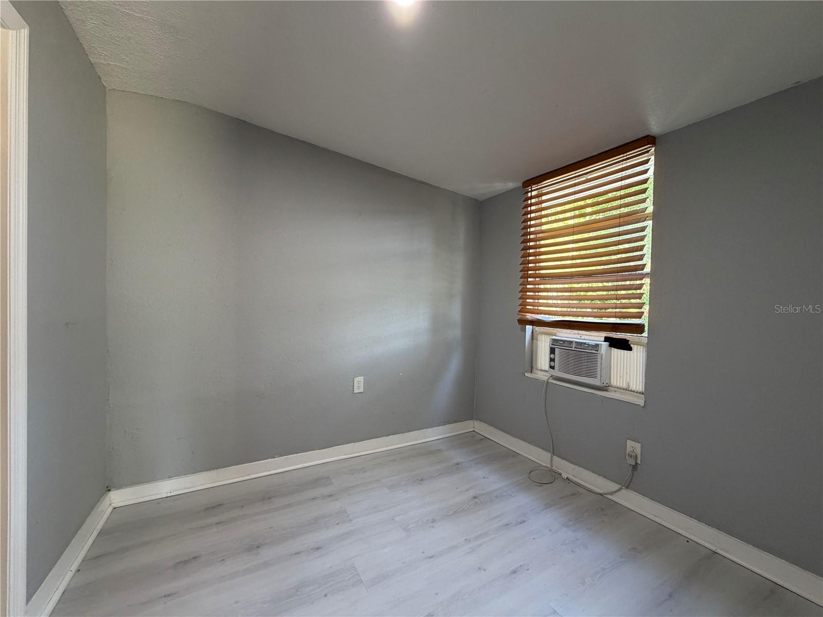 SUNNYLAND PARK - Residential