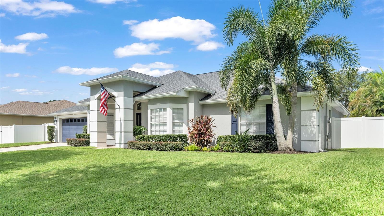 ESTATES AUBURNDALE PH 02 - Residential
