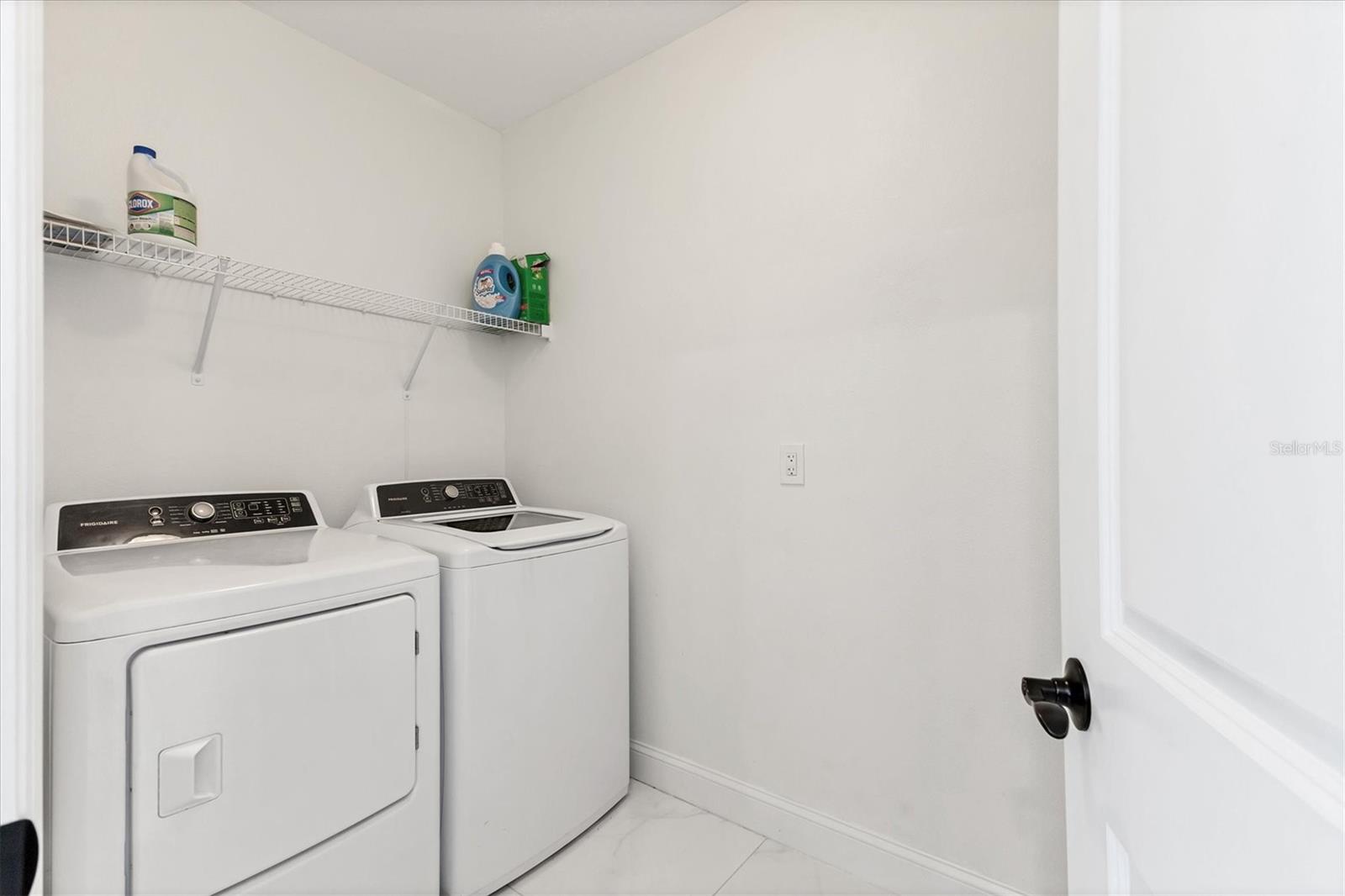 DEL TIERRA PH IV-B & IV-C - Residential