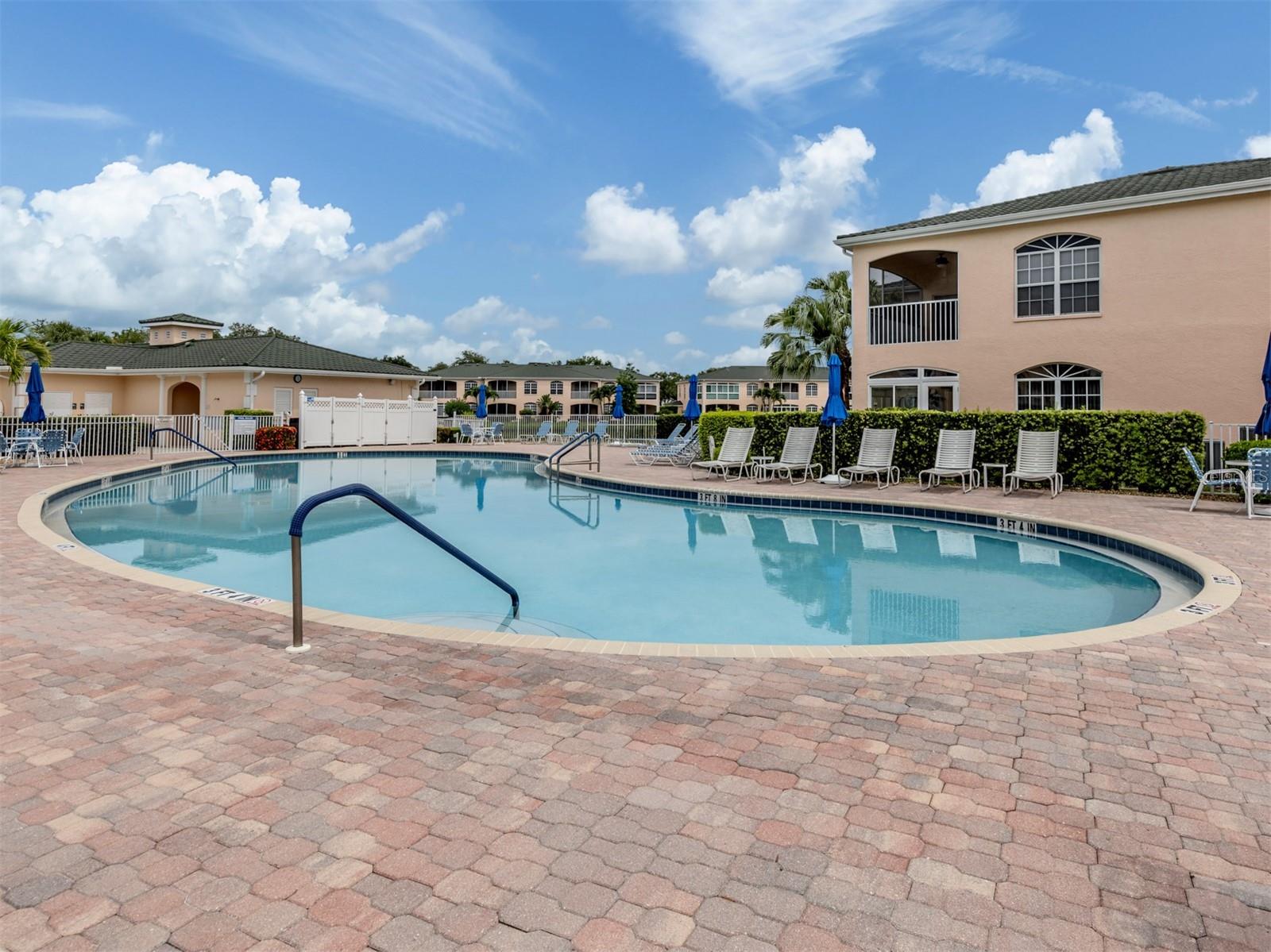 COURTYARDS AT GONDOLA PARK - Residential
