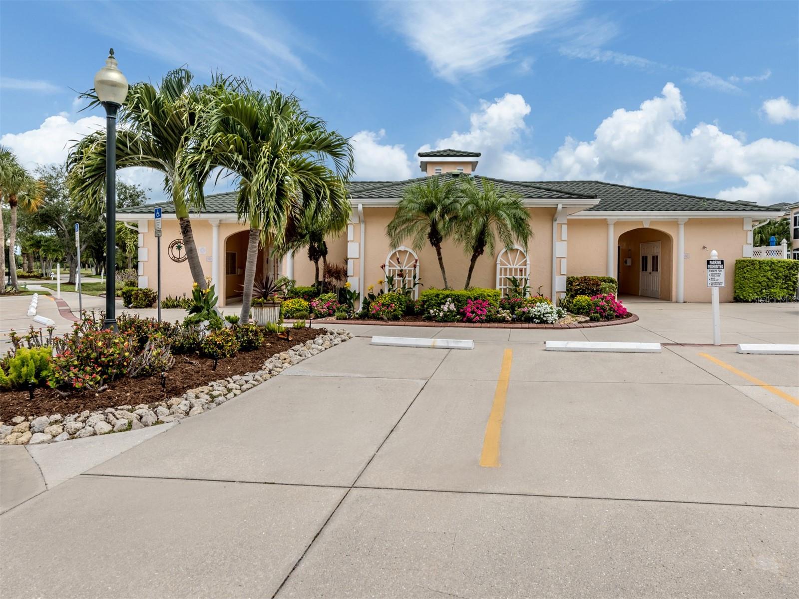 COURTYARDS AT GONDOLA PARK - Residential