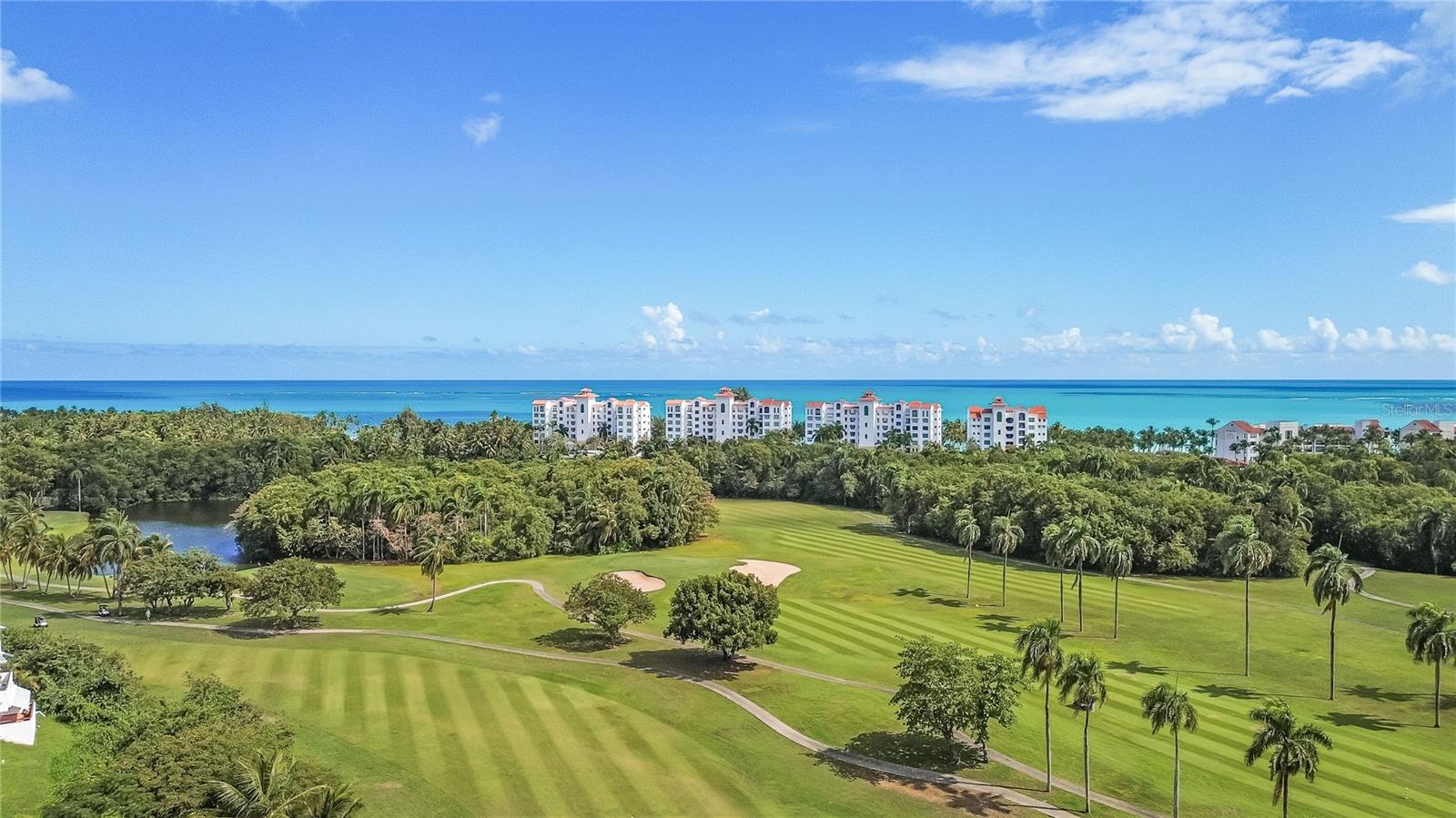 VILLA DEL AMANECER, CLUSTER 3, RIO MAR. - Residential