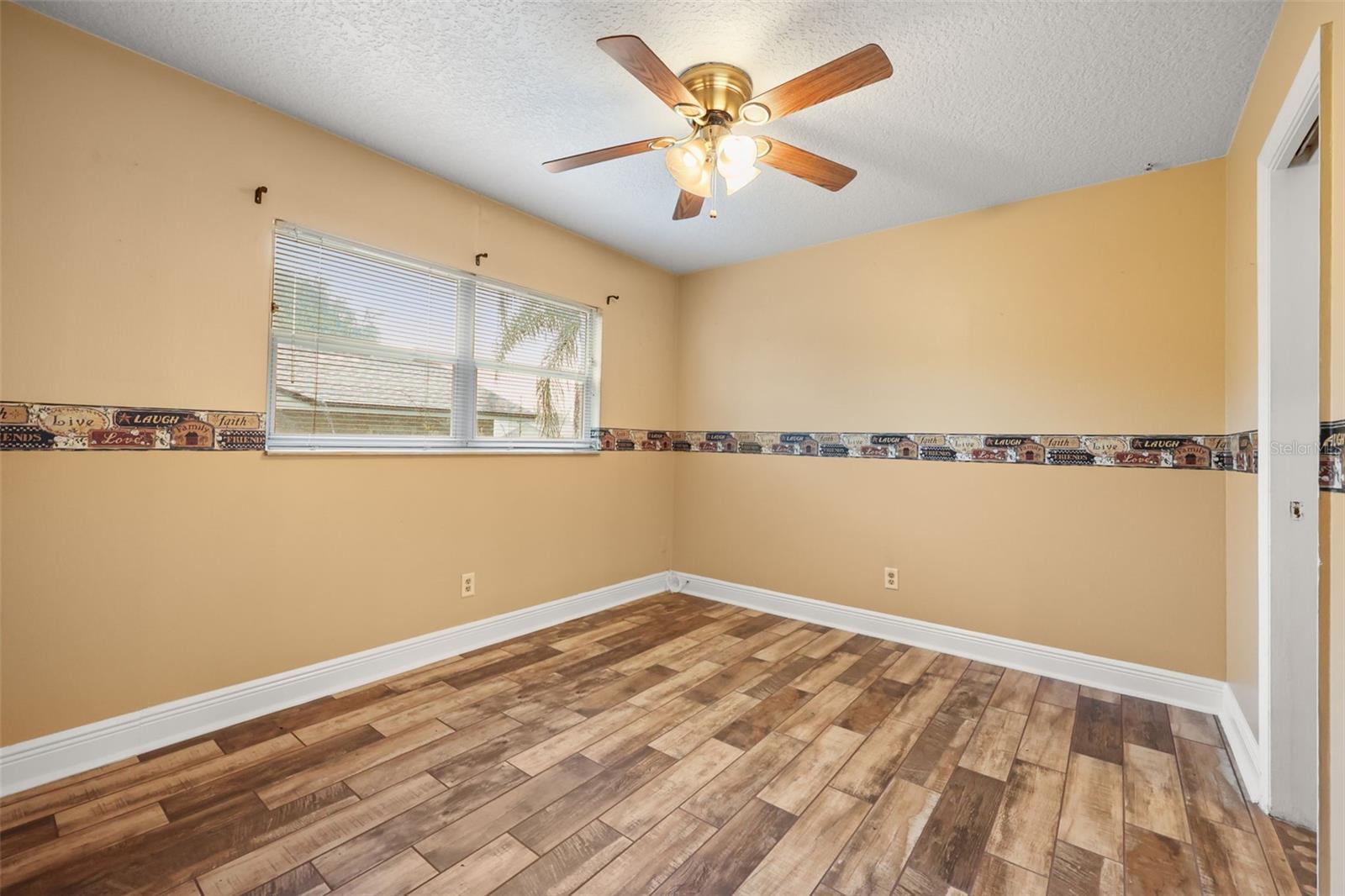 GLEN ARDEN HEIGHTS - Residential
