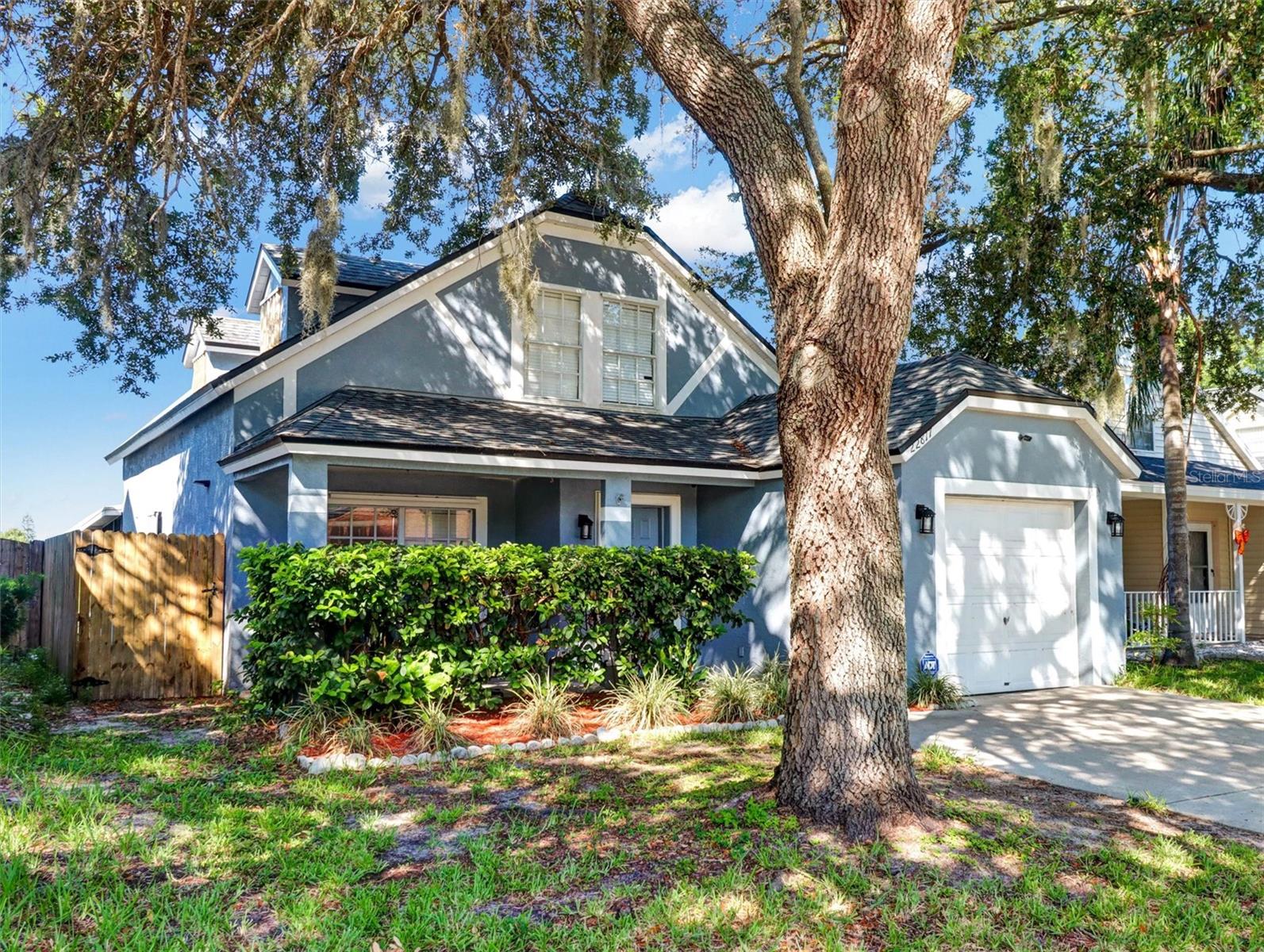 Welcome to your perfect family starter home in the heart of Lutz!
This 4-bedroom, 2-bathroom home with a 1-car garage offers 1,450 sq. ft. of living space nestled in the highly sought-after, family-friendly Willow Bend Community. From the moment you arrive, this home will capture your heart!
Step inside and enjoy the layout that takes you through the living room, into the dine-in kitchen — complete with a walk-in food pantry that makes storage a breeze. The main-floor Master Suite features an en-suite bathroom with a garden tub and walk-in closet. Head upstairs to find all new carpet in the three additional bright and spacious bedrooms plus a second full bathroom — plenty of room for the whole family to spread out!
Unwind on your screened-in patio soaking in breathtaking lake views — a peaceful escape right in your own backyard. Save on utilities with natural gas-powered stove, dryer, and air conditioner!
Lutz is one of Tampa Bay's most desirable communities, and this location delivers! Just minutes from the Tampa Premium Outlet Mall, The Grove, top-rated restaurants, and everyday shopping — all with lightning-fast access to all major roadways and interstates. Zoned for a great school district and with low HOA fees and NO CDD, this is the opportunity you've been waiting for.
Priced to sell and move-in ready — don't wait, this one won't last!