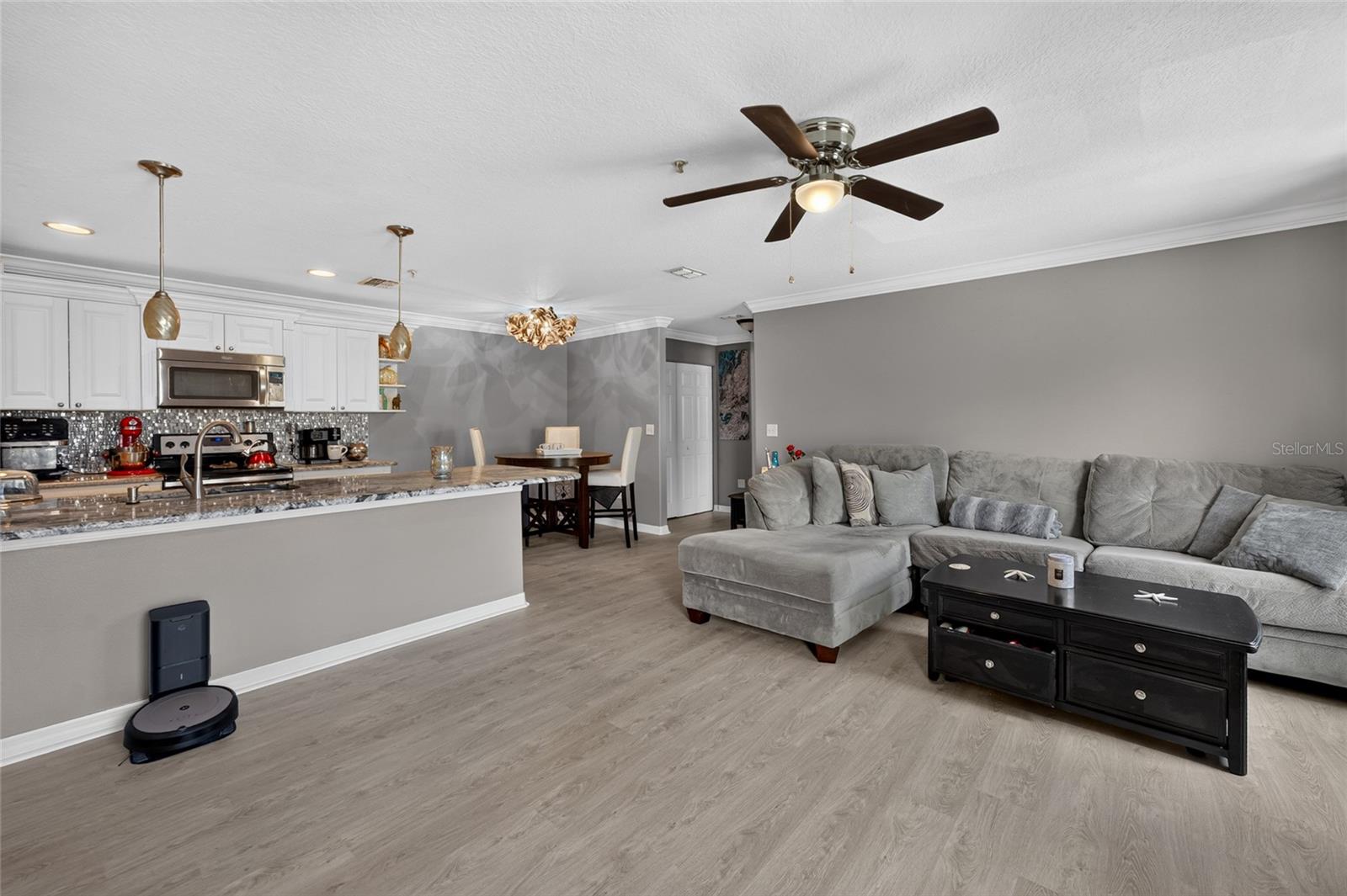 REGENCY PALMS CONDOS BLDG 8 - Residential