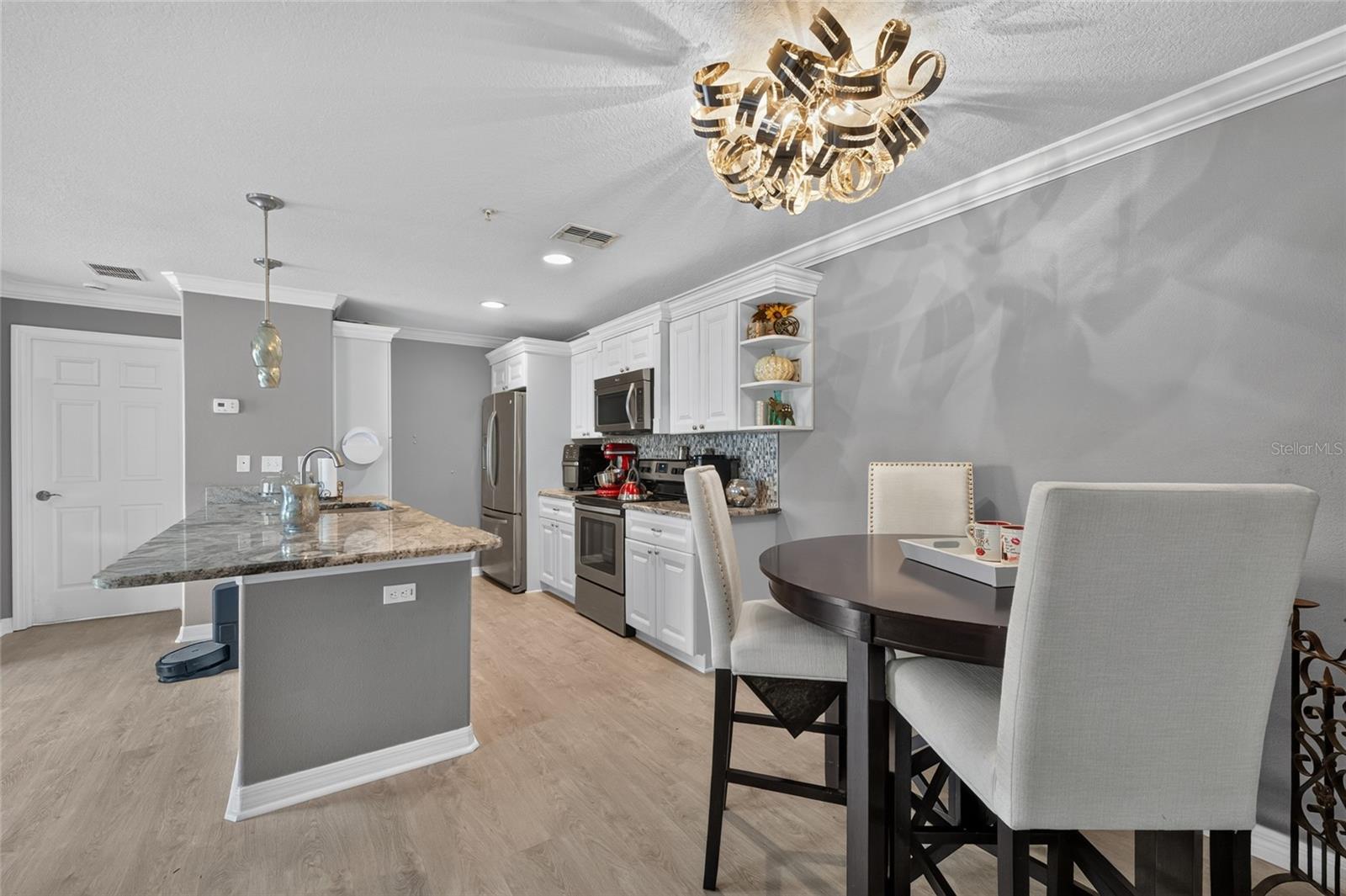 REGENCY PALMS CONDOS BLDG 8 - Residential