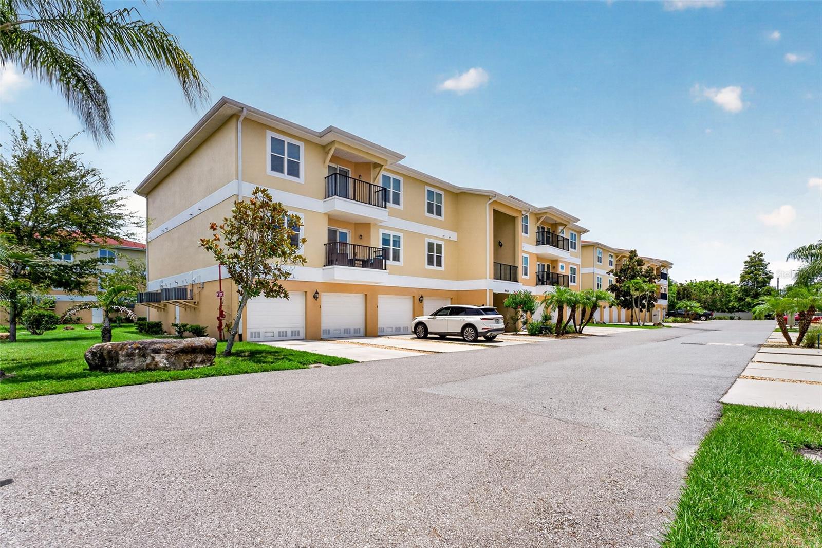 REGENCY PALMS CONDOS BLDG 8 - Residential