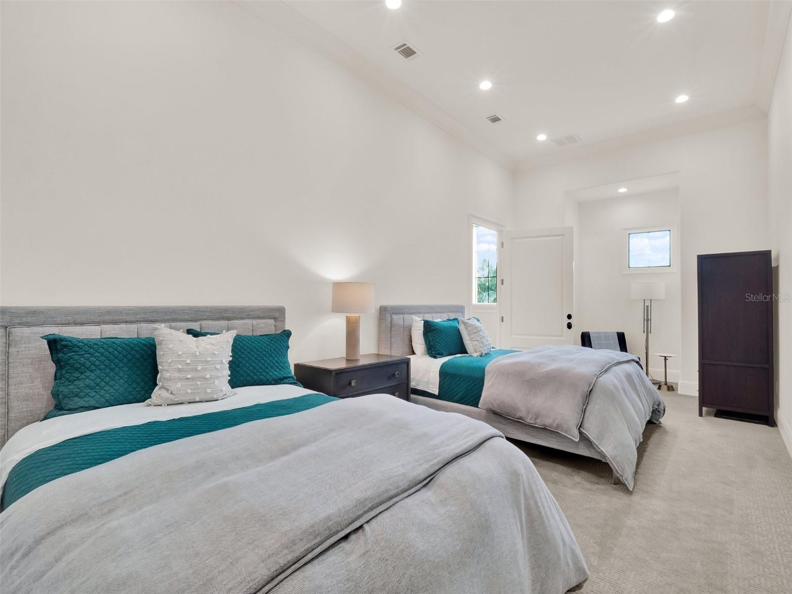 RESERVE AT LAKE BUTLER SOUND 45/120 - Residential