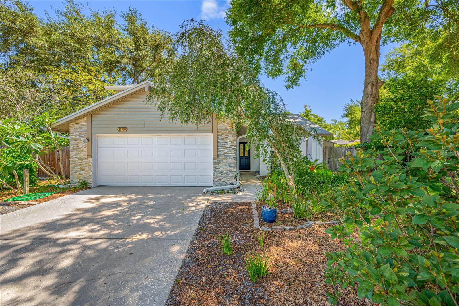TURTLE LAKES - Residential