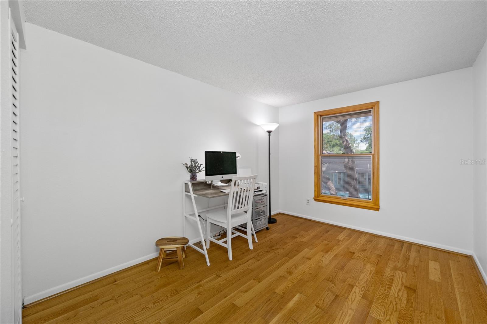 TURTLE LAKES - Residential