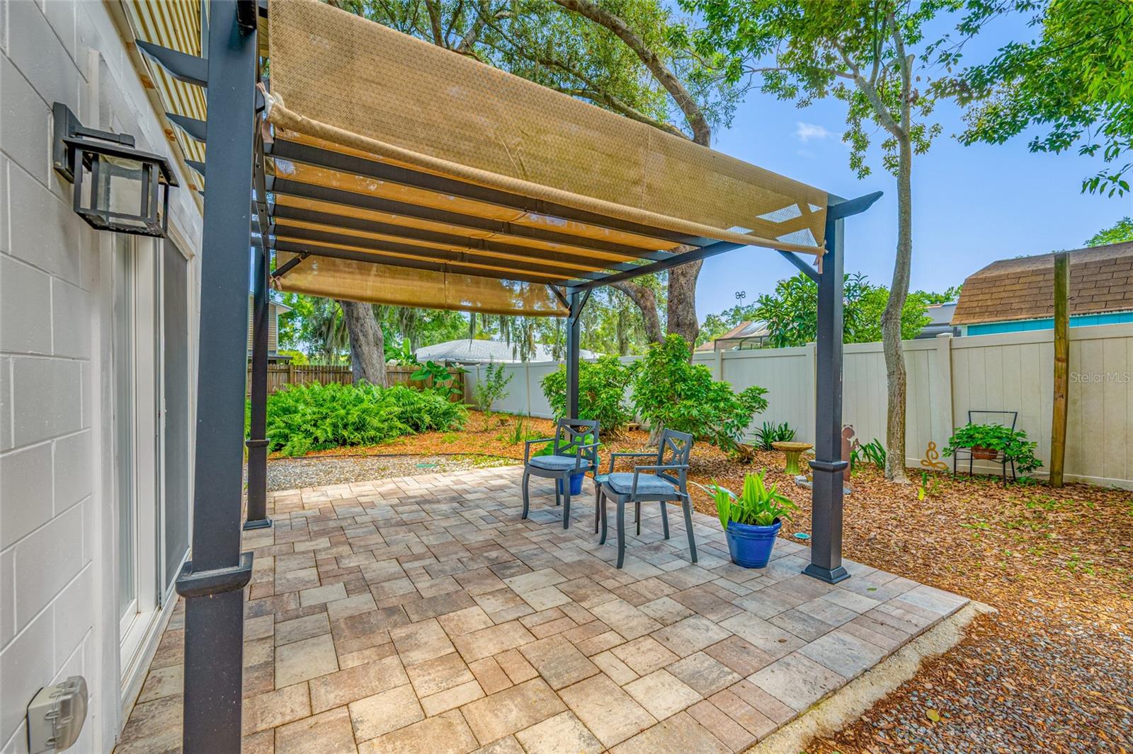 TURTLE LAKES - Residential