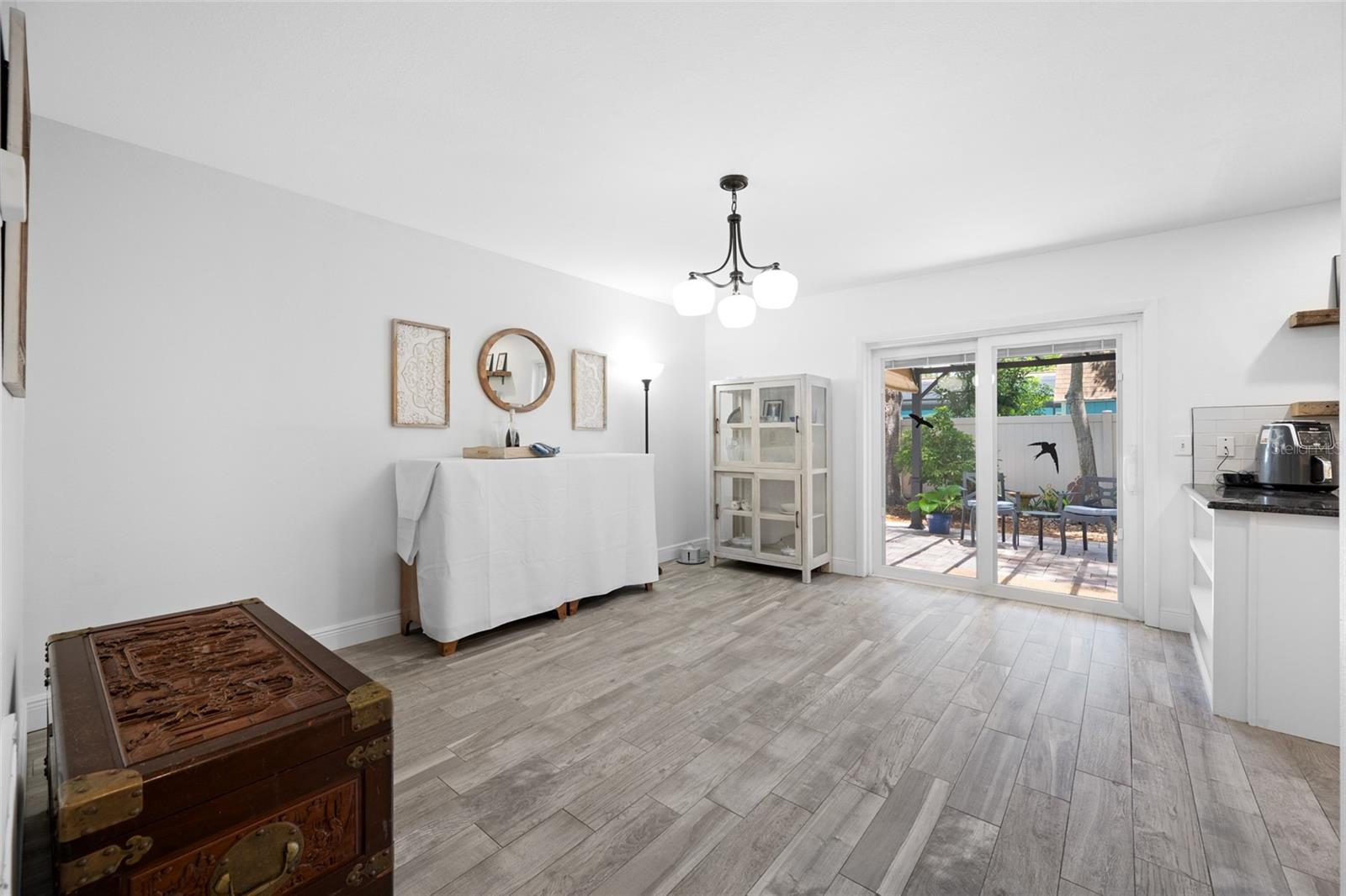 TURTLE LAKES - Residential