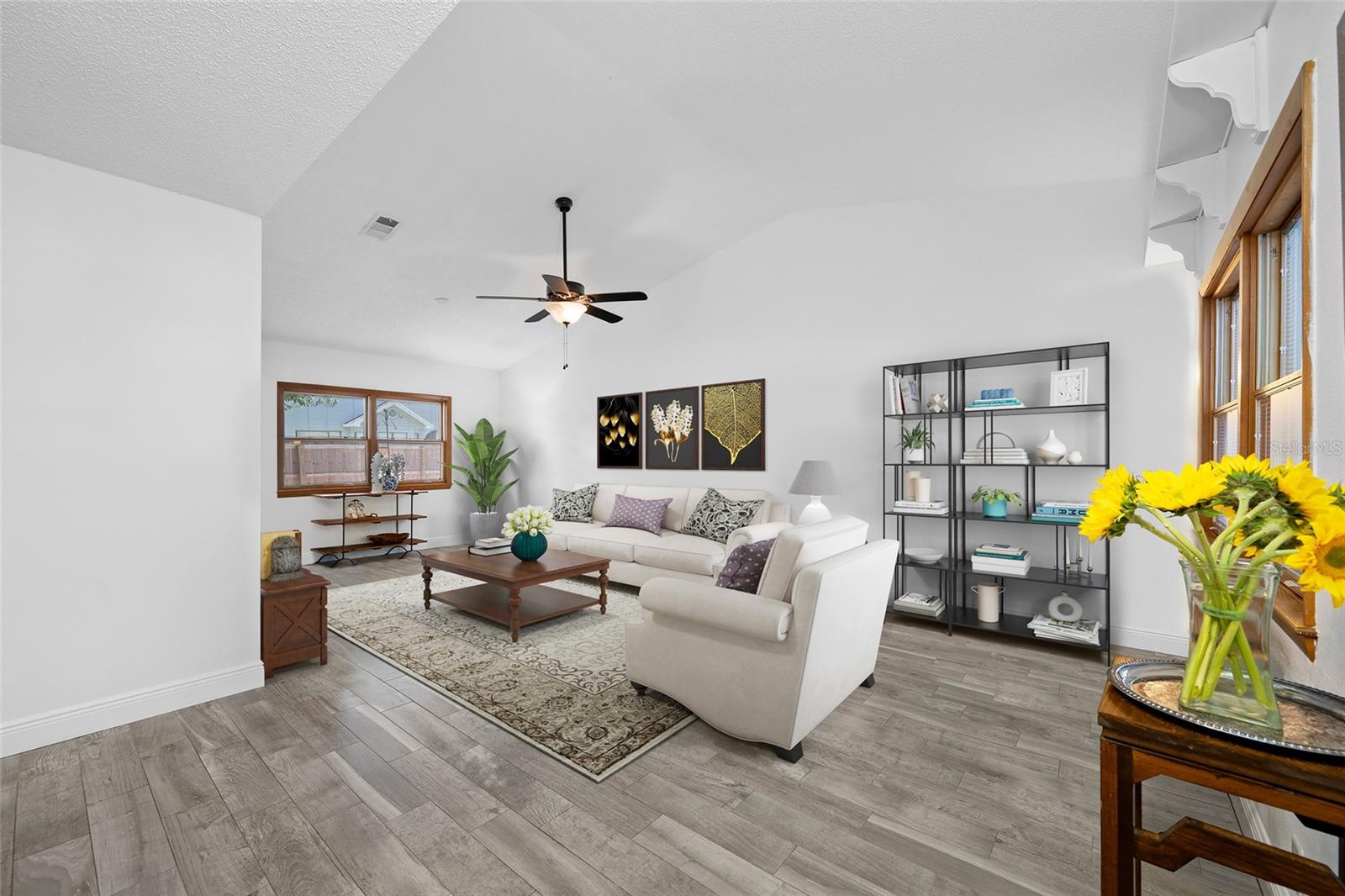 TURTLE LAKES - Residential