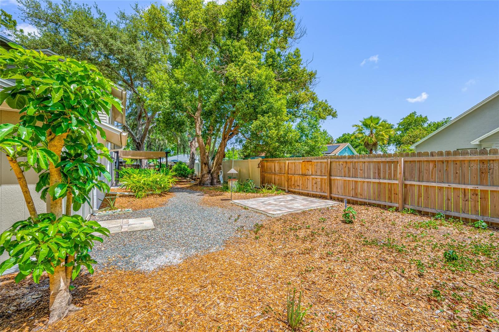 TURTLE LAKES - Residential