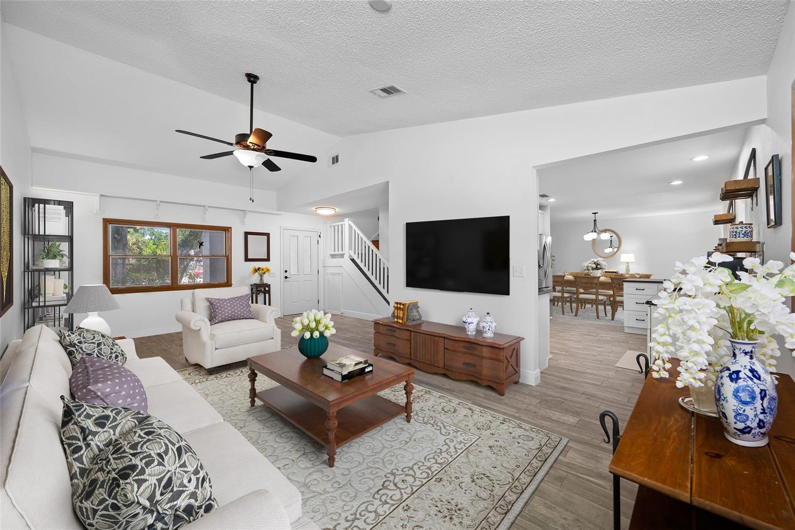 TURTLE LAKES - Residential
