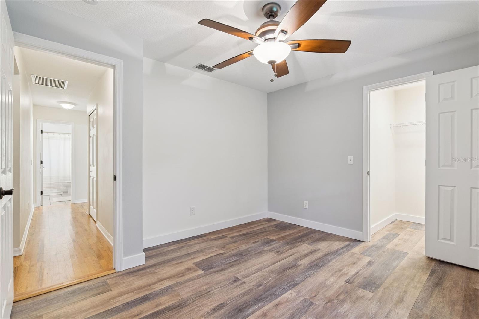NO SUBDIVISION - Residential