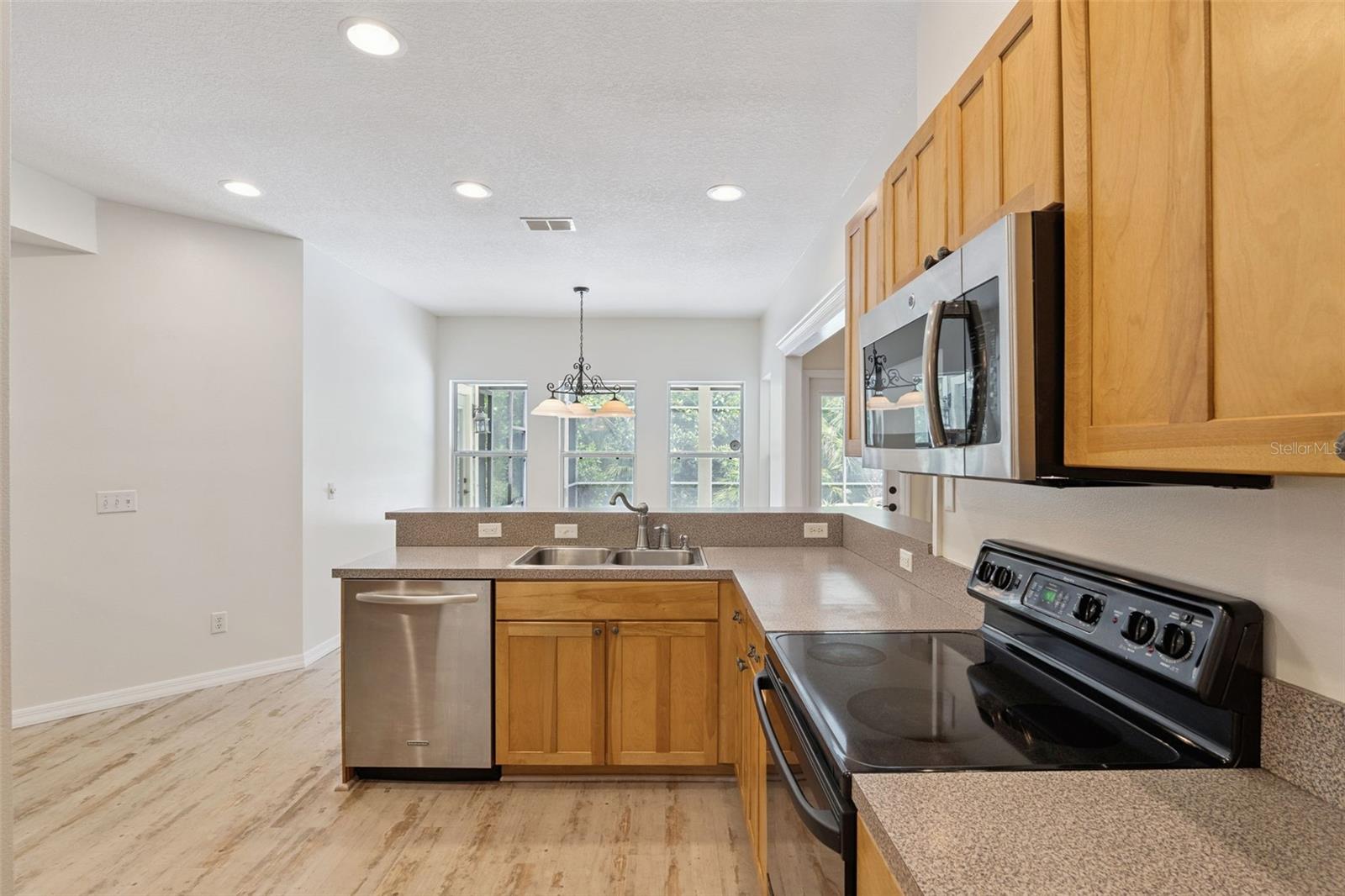 NO SUBDIVISION - Residential