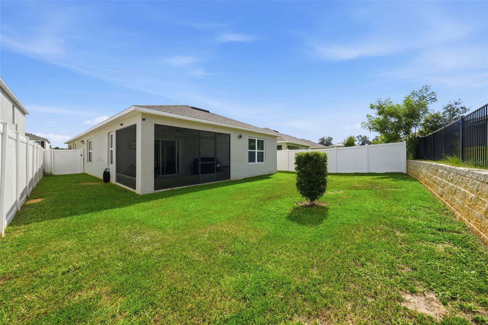 LAKE DENHAM ESTATES - Residential