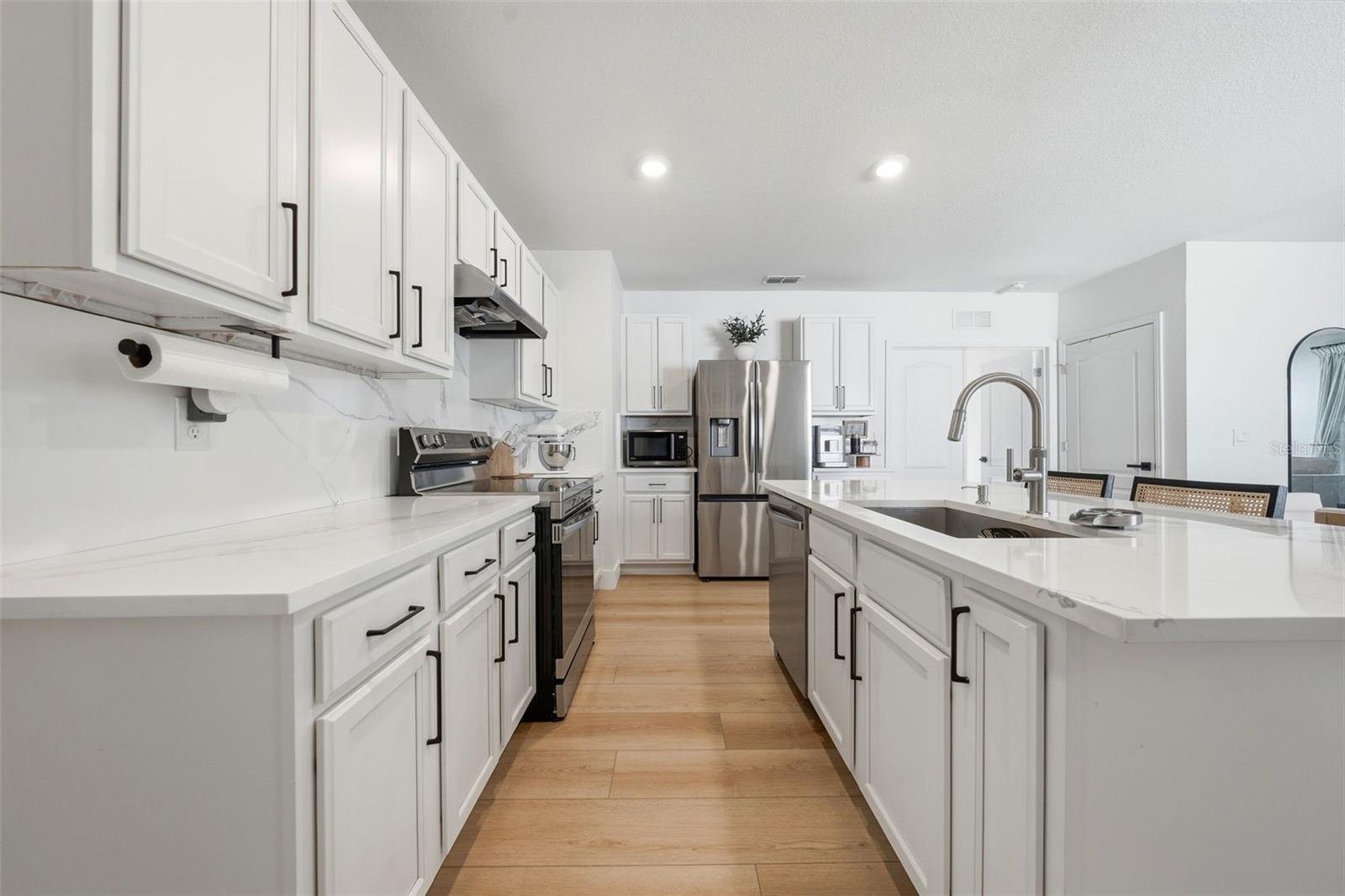 LAKE DENHAM ESTATES - Residential