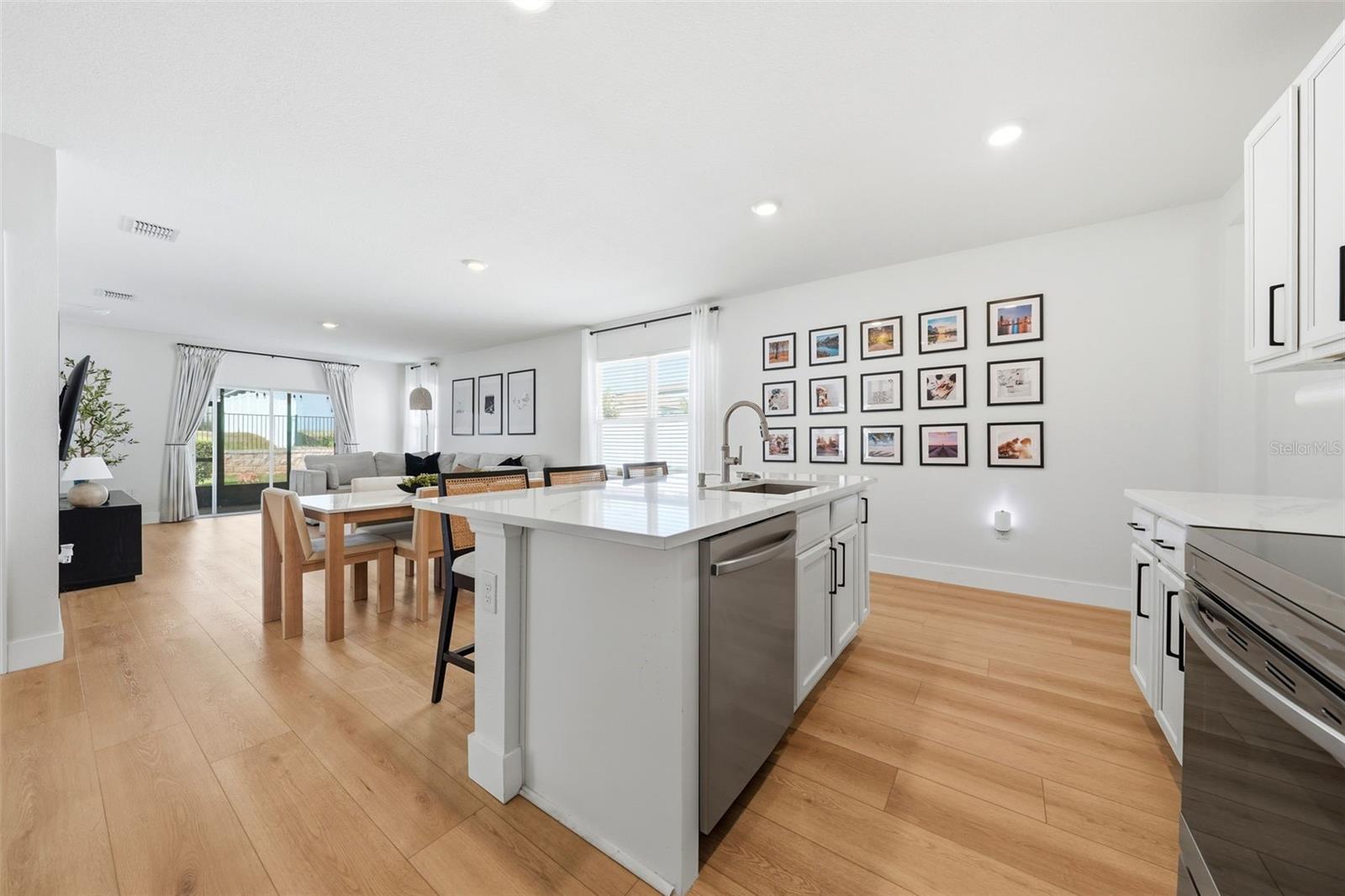 LAKE DENHAM ESTATES - Residential