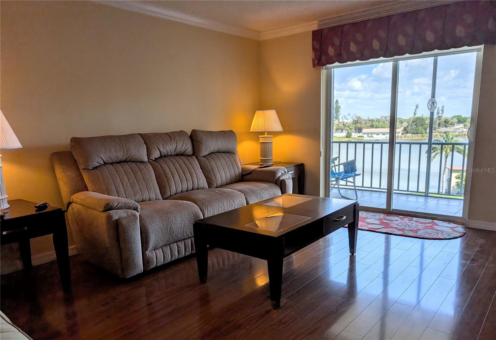 BAYSHORE ON THE LAKE APTS II SEC 1 - Residential