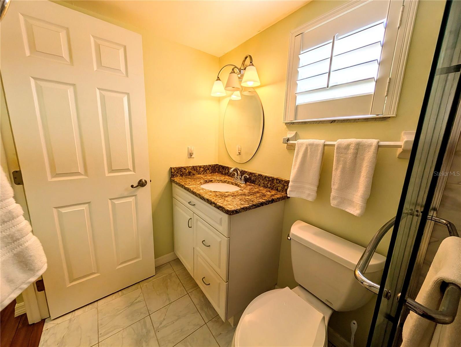 BAYSHORE ON THE LAKE APTS II SEC 1 - Residential