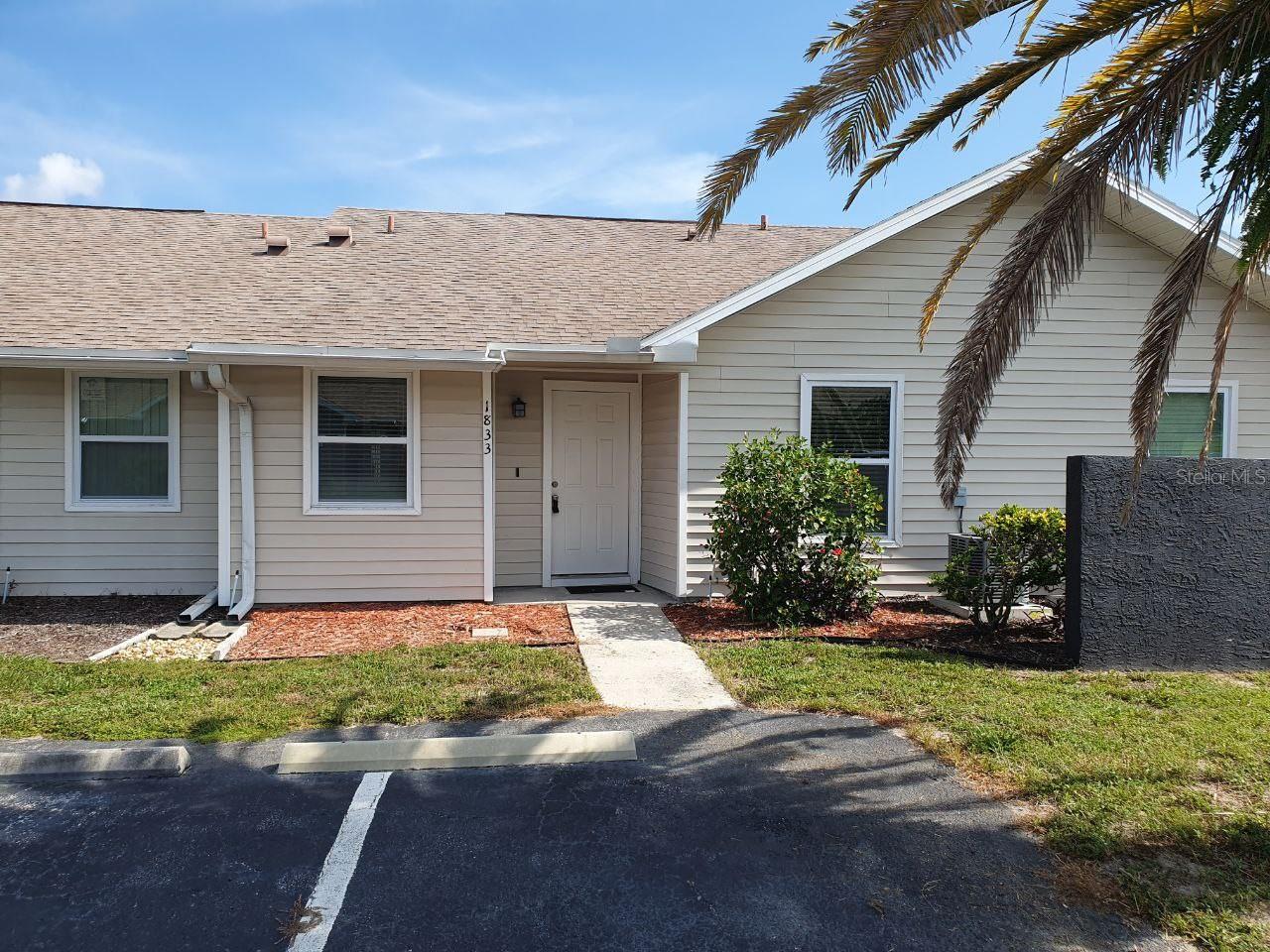 HIDDEN LAKE VILLAS - Residential Lease