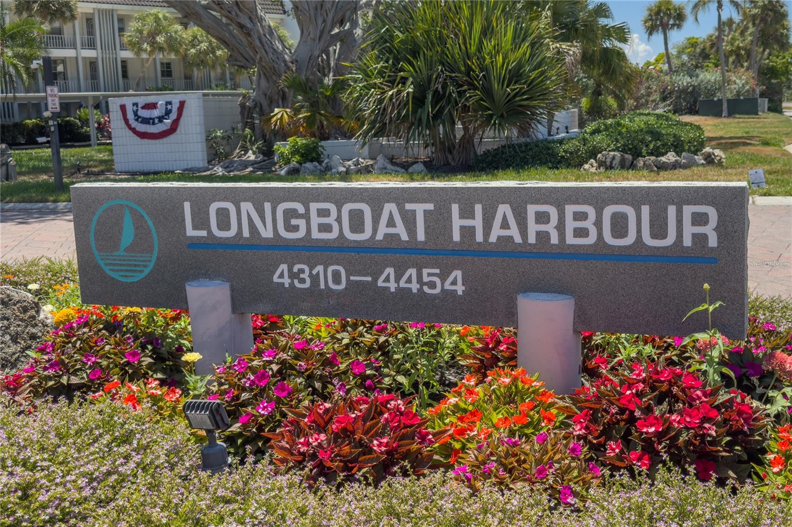 LONGBOAT HARBOUR - Residential