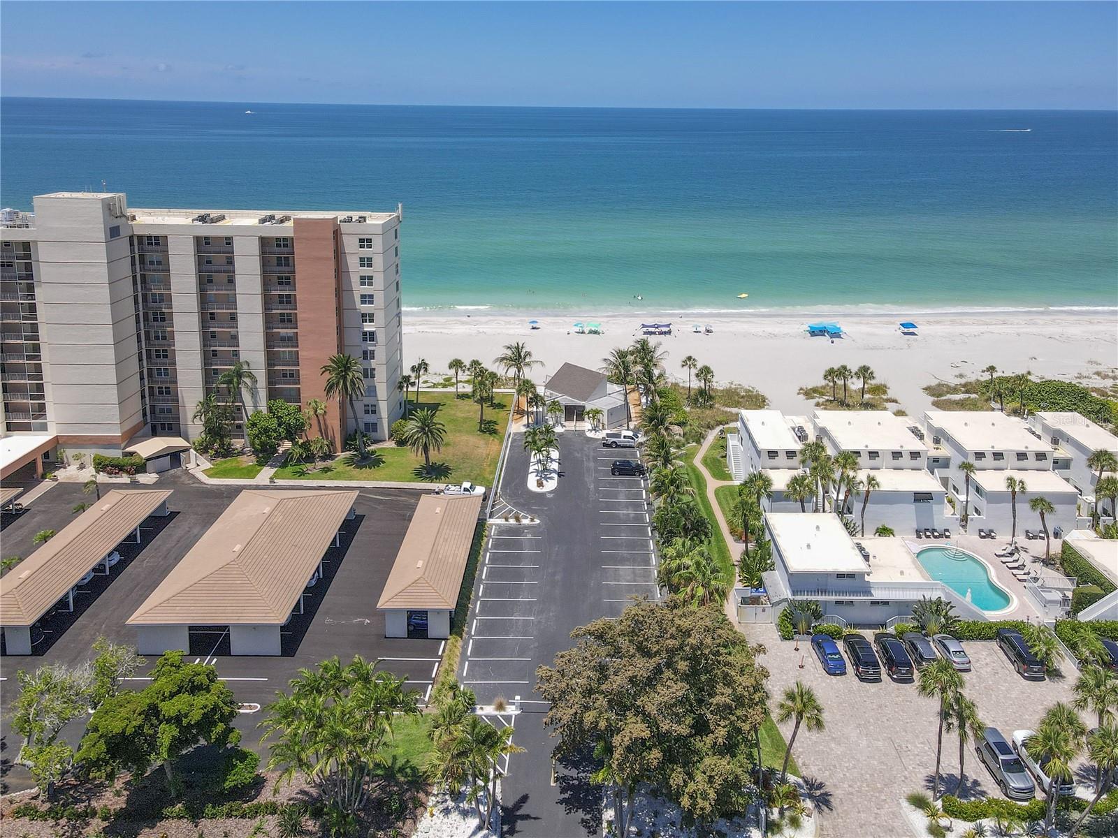 LONGBOAT HARBOUR - Residential