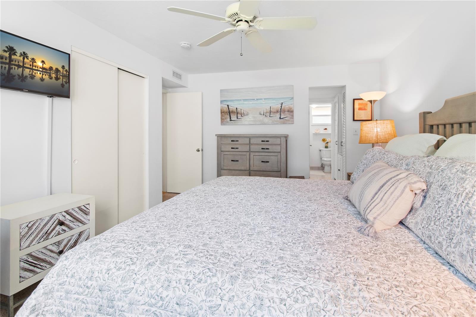 LONGBOAT HARBOUR - Residential