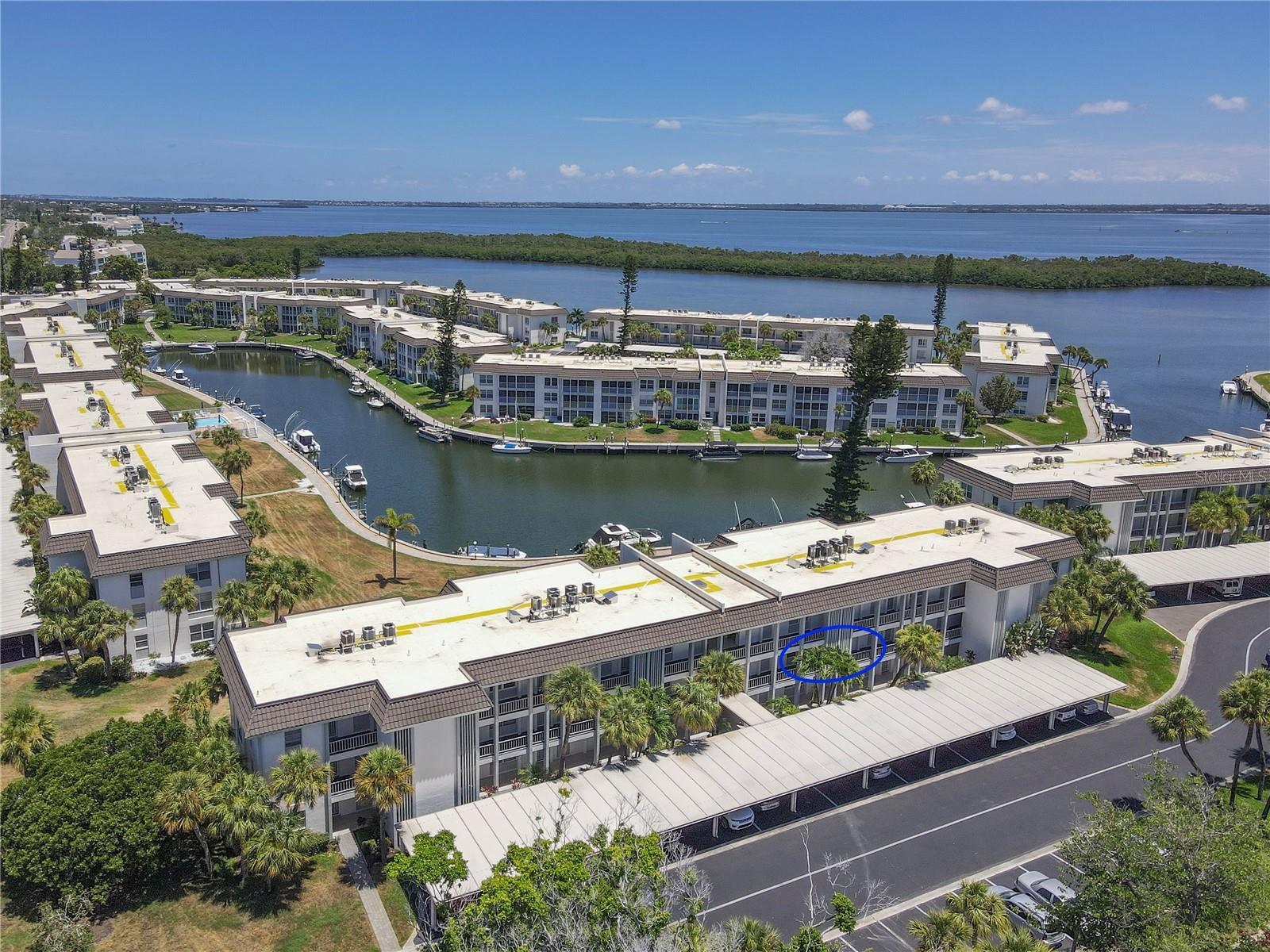 LONGBOAT HARBOUR - Residential