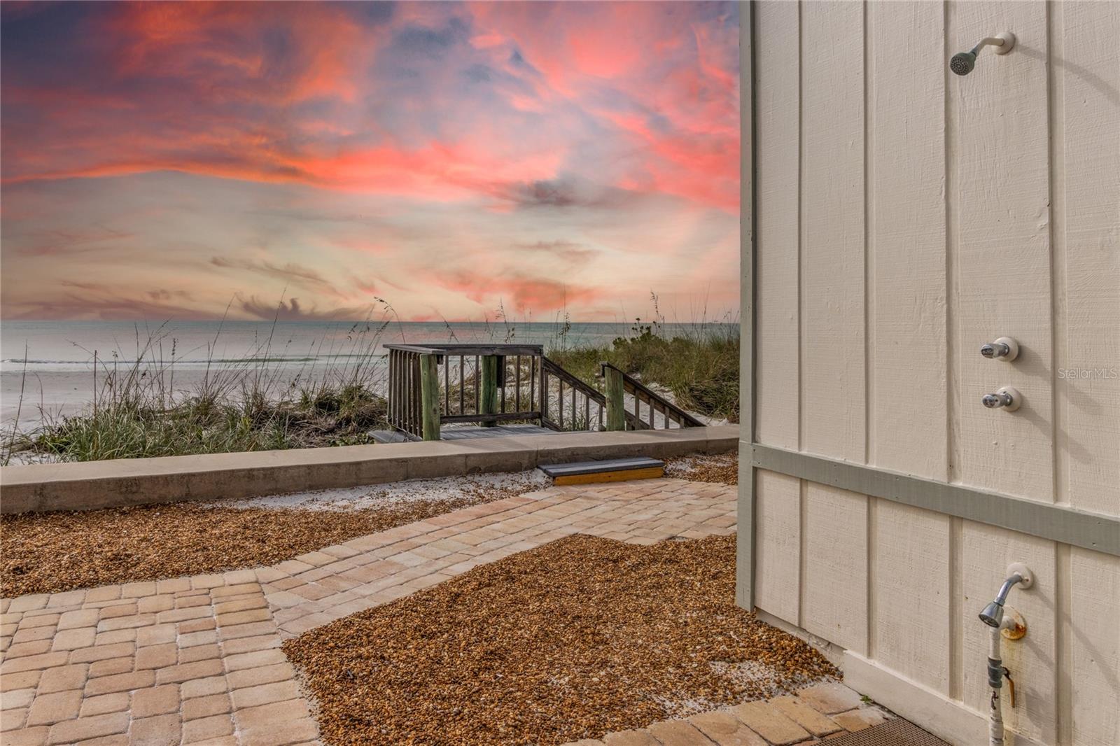 LONGBOAT HARBOUR - Residential