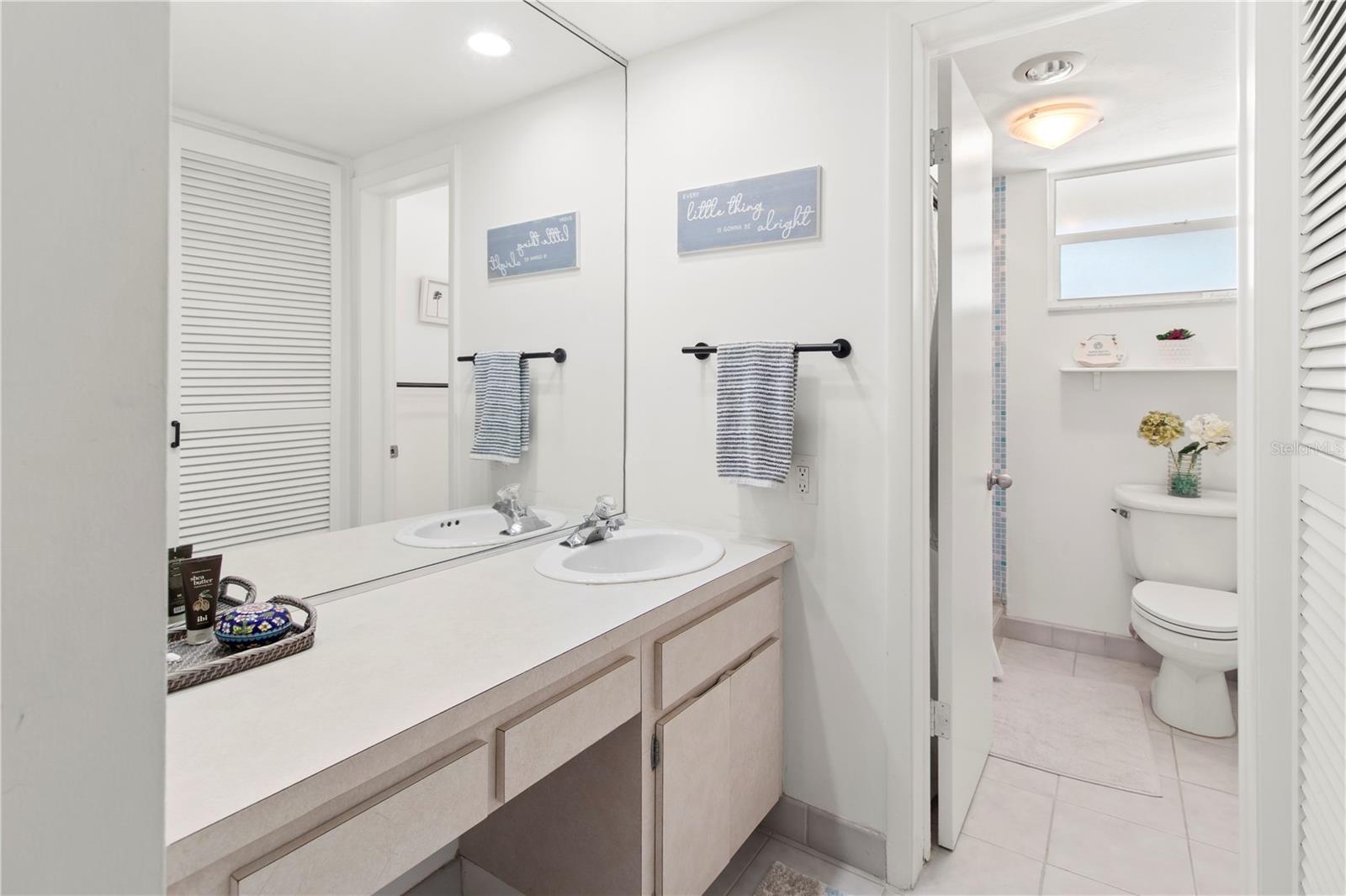 LONGBOAT HARBOUR - Residential