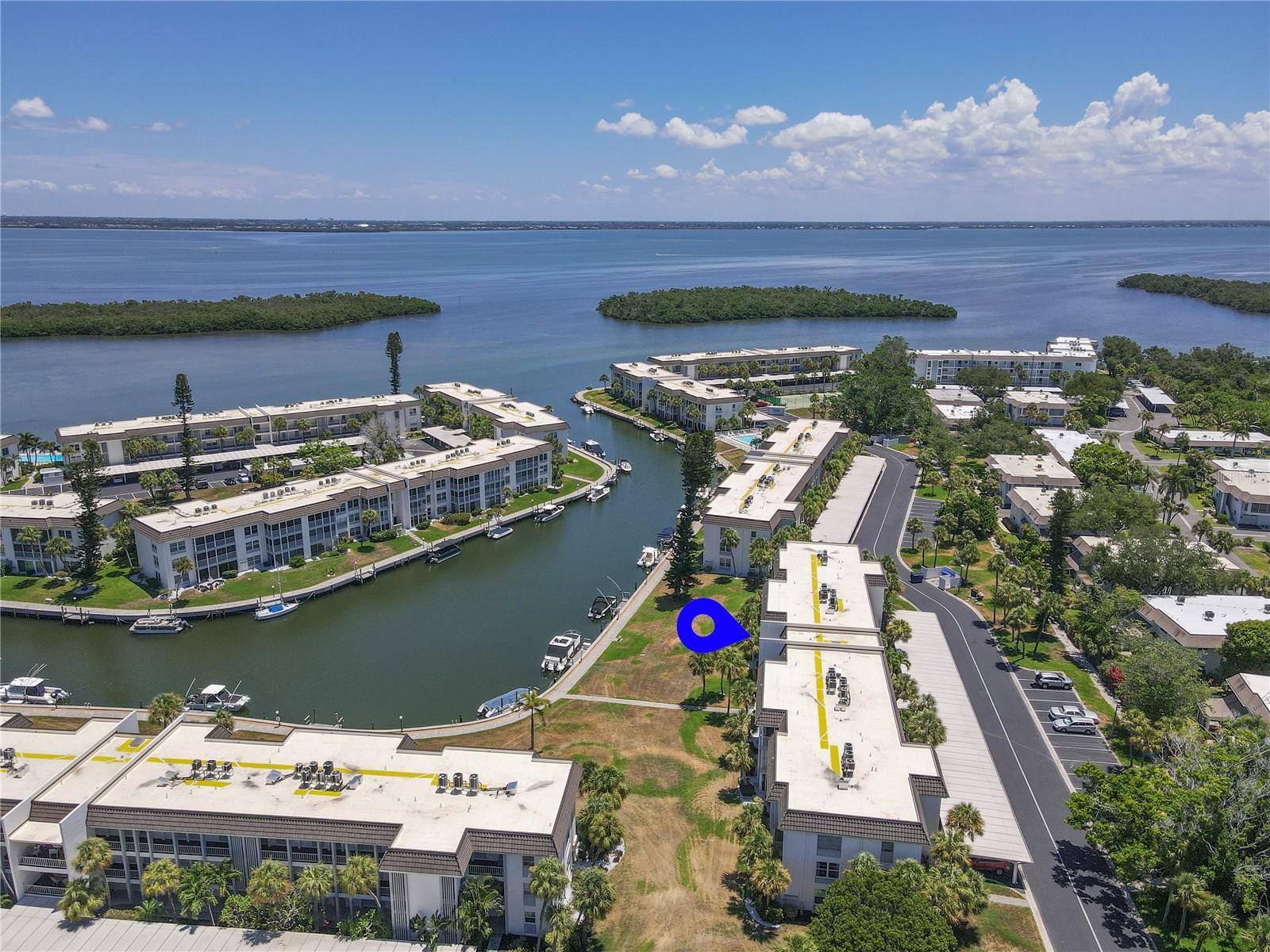 LONGBOAT HARBOUR - Residential
