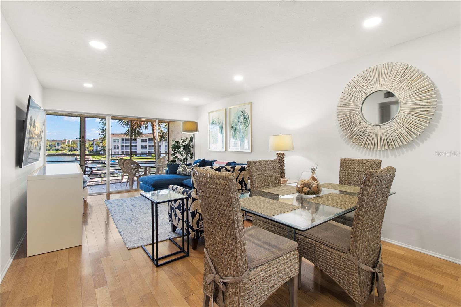 LONGBOAT HARBOUR - Residential