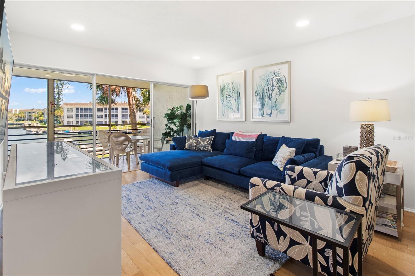LONGBOAT HARBOUR - Residential