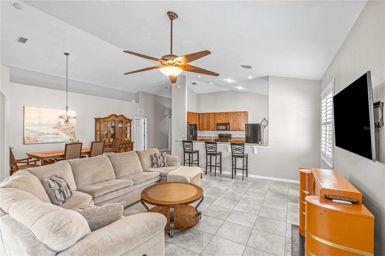 EDGEWATER LAKES PH 1A - Residential