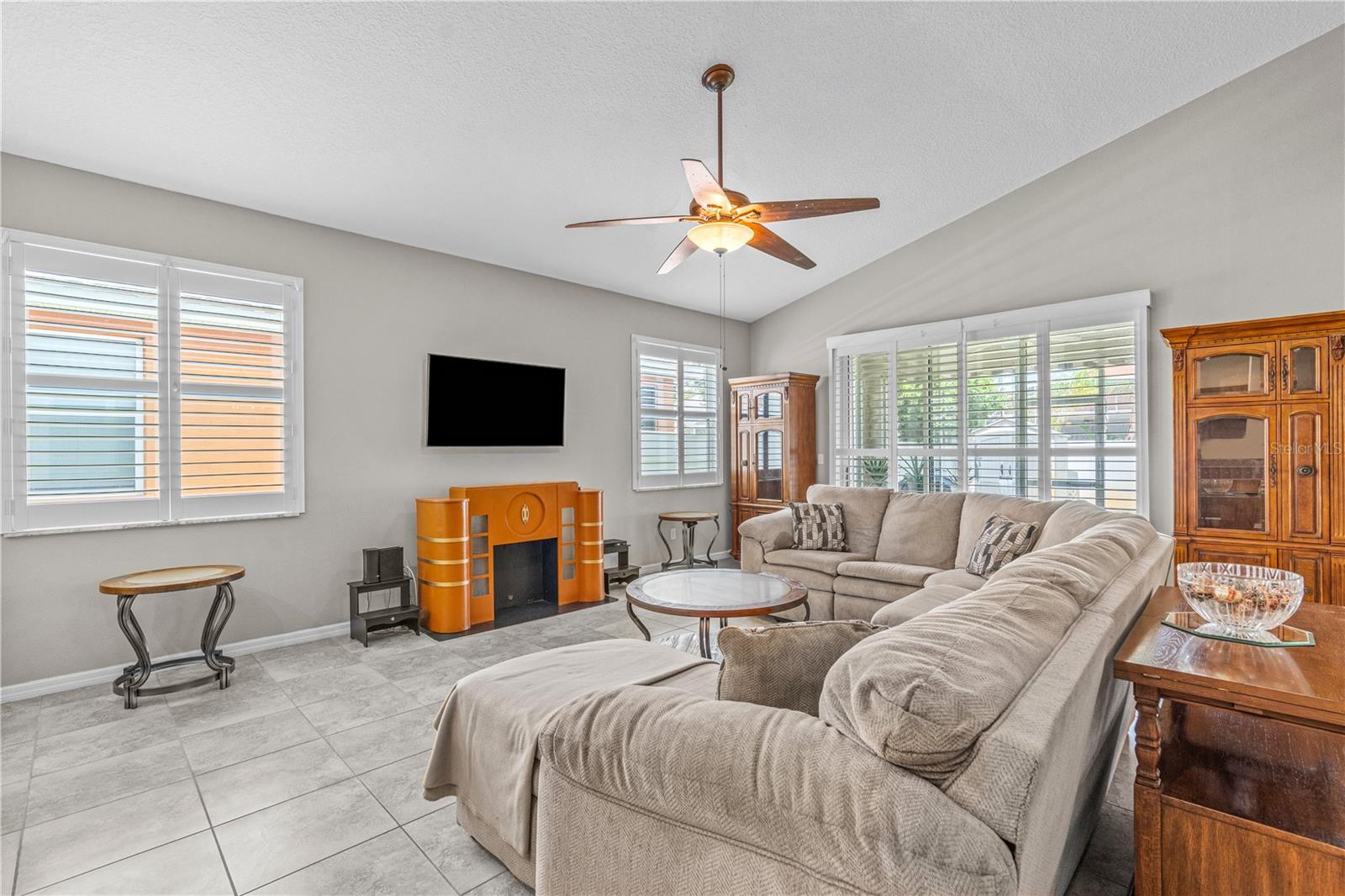 EDGEWATER LAKES PH 1A - Residential