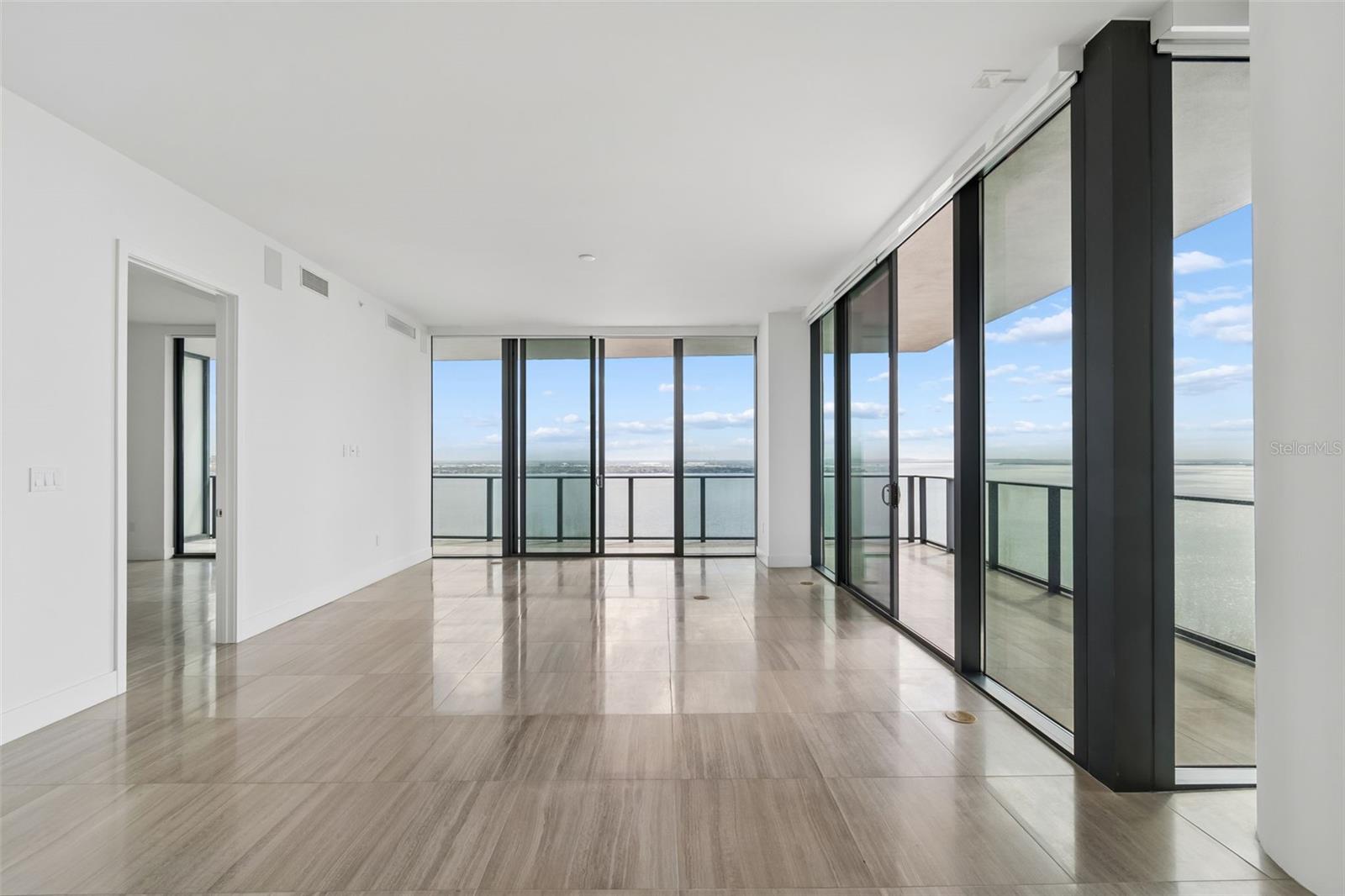 3105 BAY OAKS CONDOMINIUM - Residential