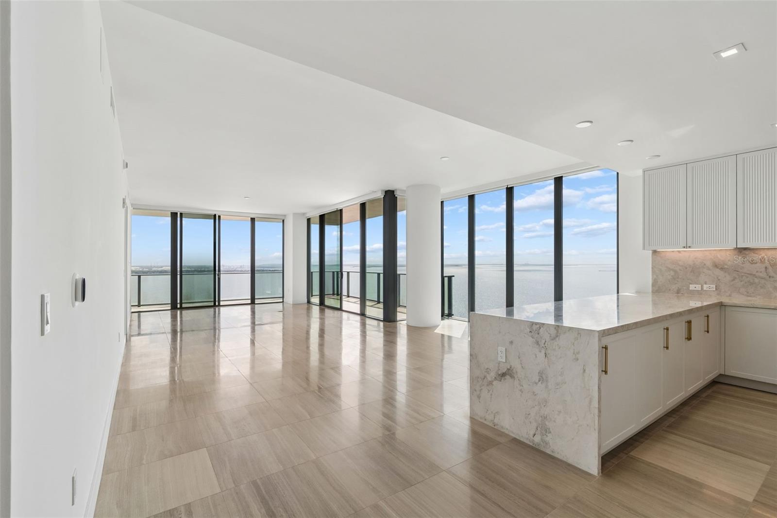 3105 BAY OAKS CONDOMINIUM - Residential