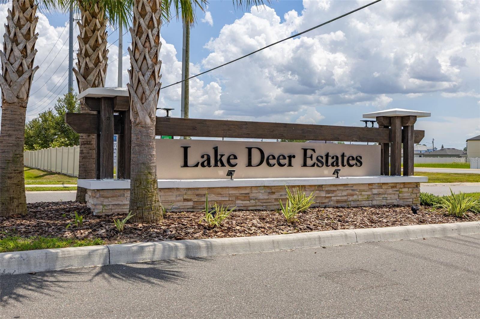 LAKE DEER ESTATES - Residential
