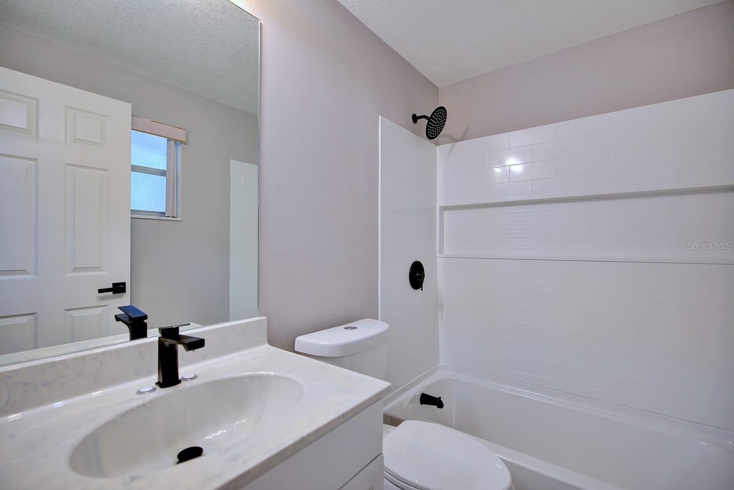 AVON PARK LAKES - Residential
