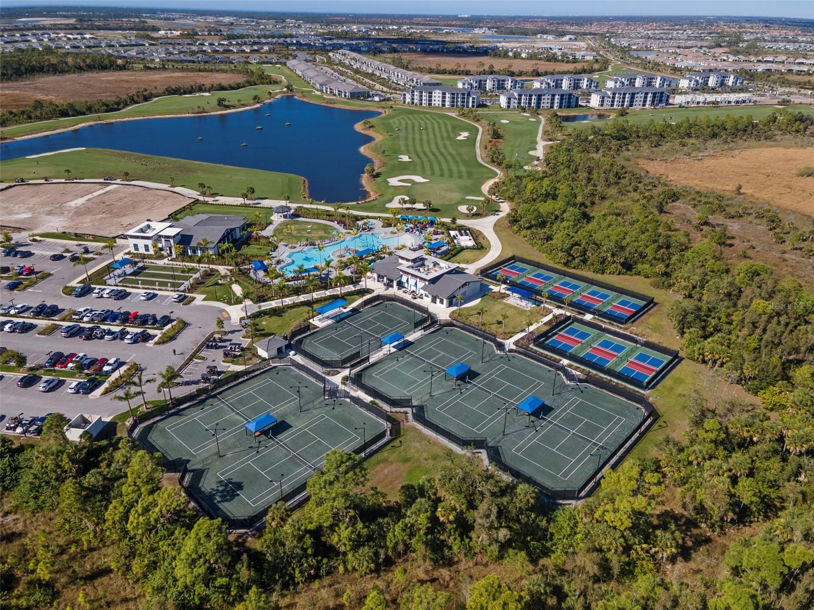 WELLEN PARK GOLF AND COUNTRY CLUB - Residential