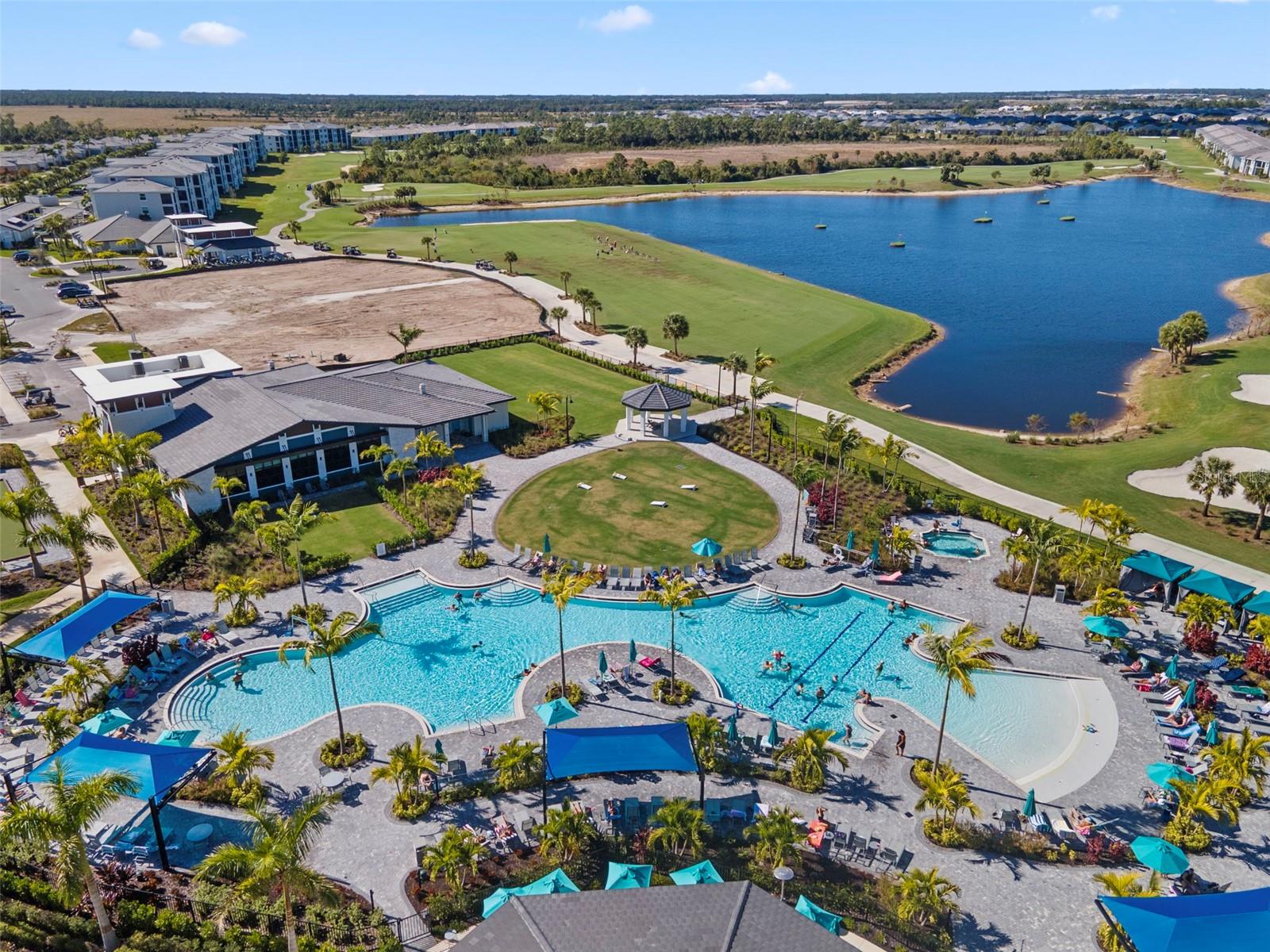 WELLEN PARK GOLF AND COUNTRY CLUB - Residential