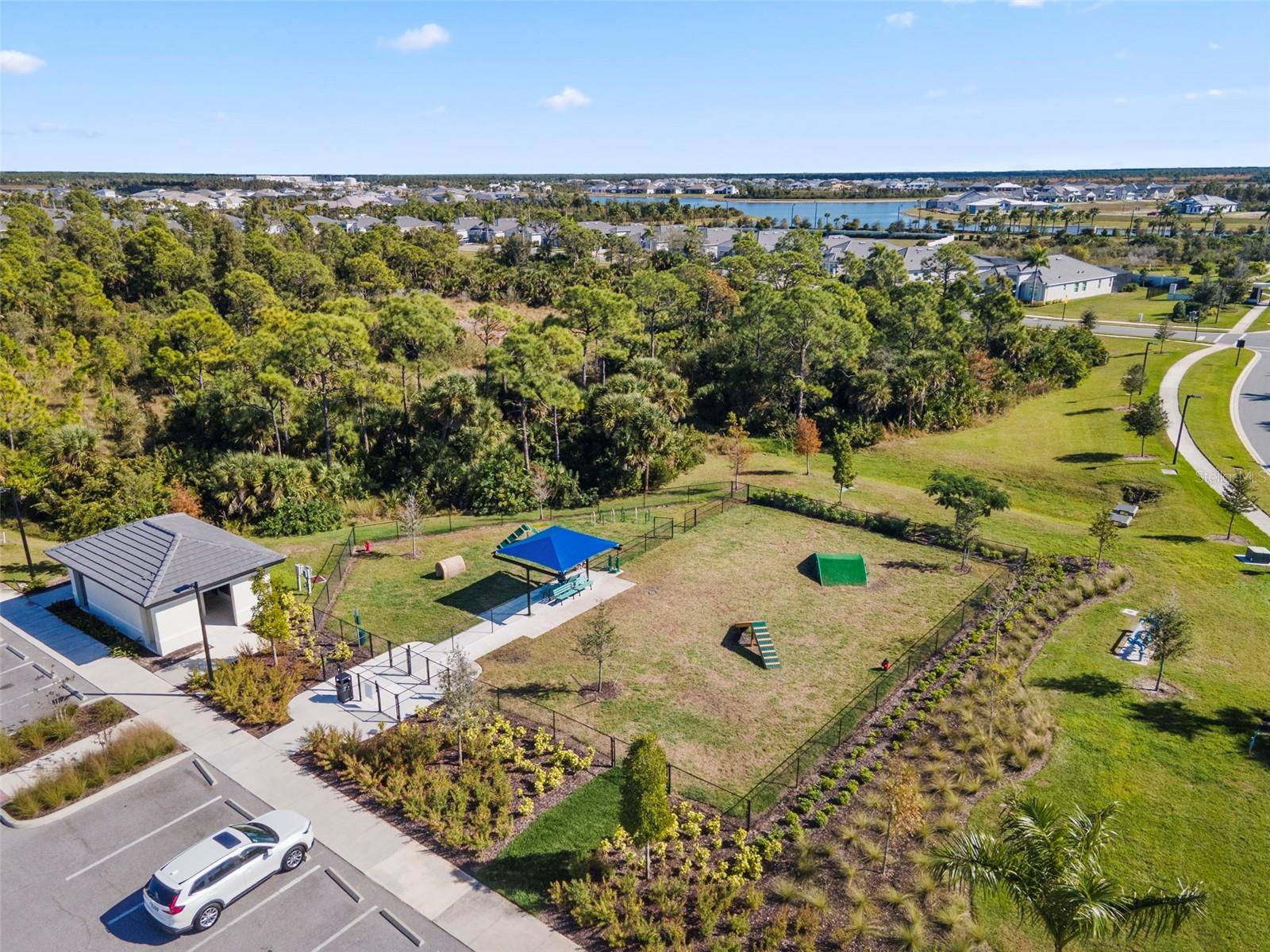 WELLEN PARK GOLF AND COUNTRY CLUB - Residential
