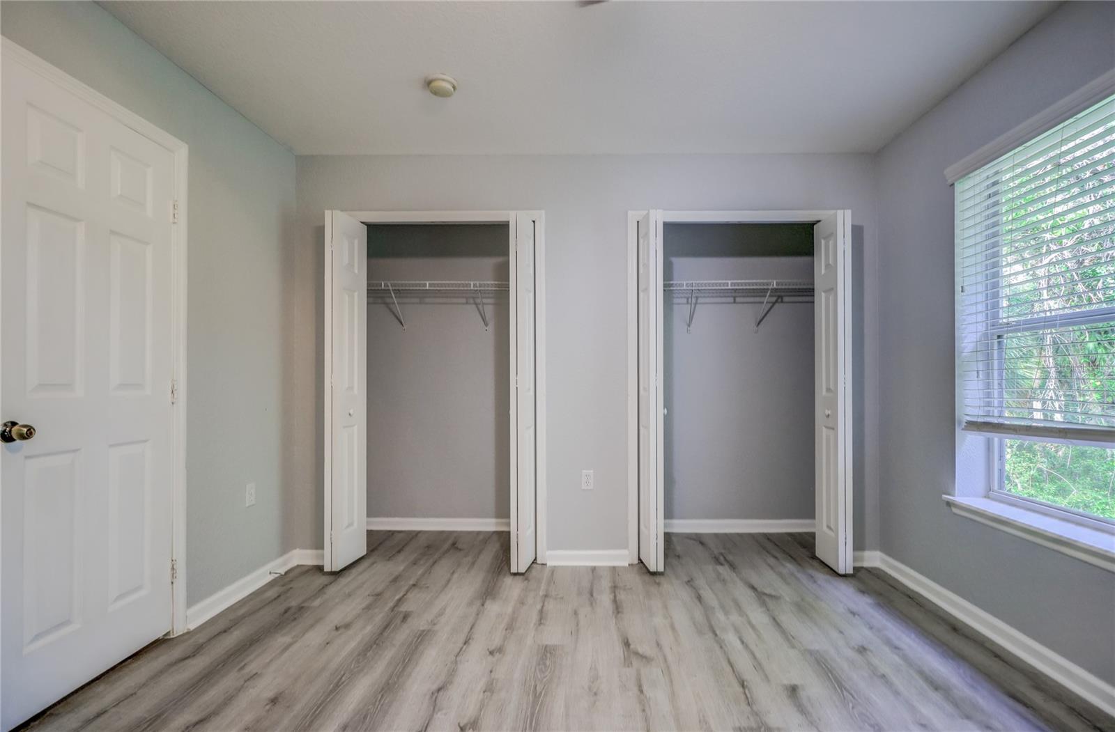 EMERALD POINTE TWNHMS AT TA - Residential